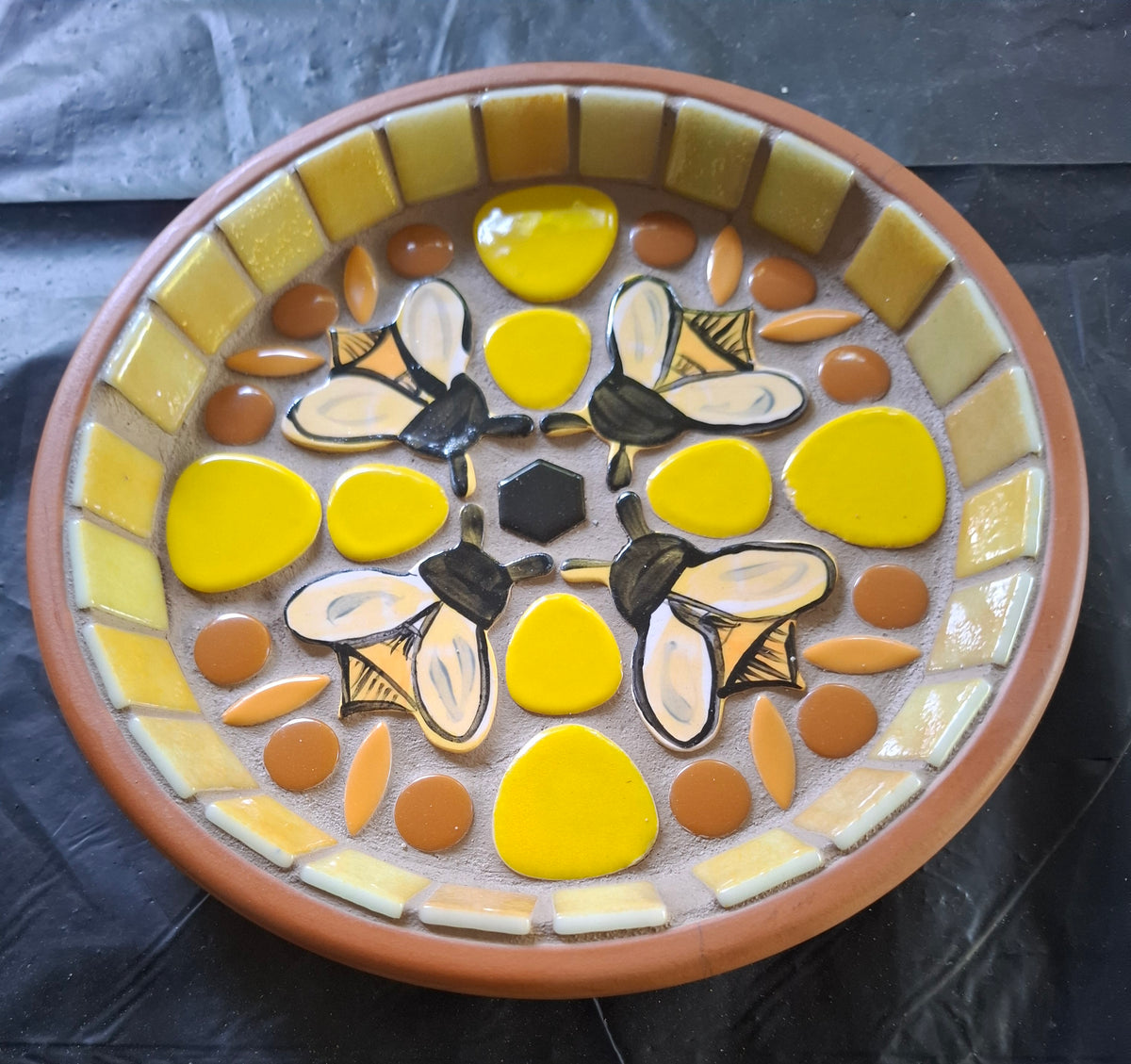 Mosaic Beeeee Bath Dish