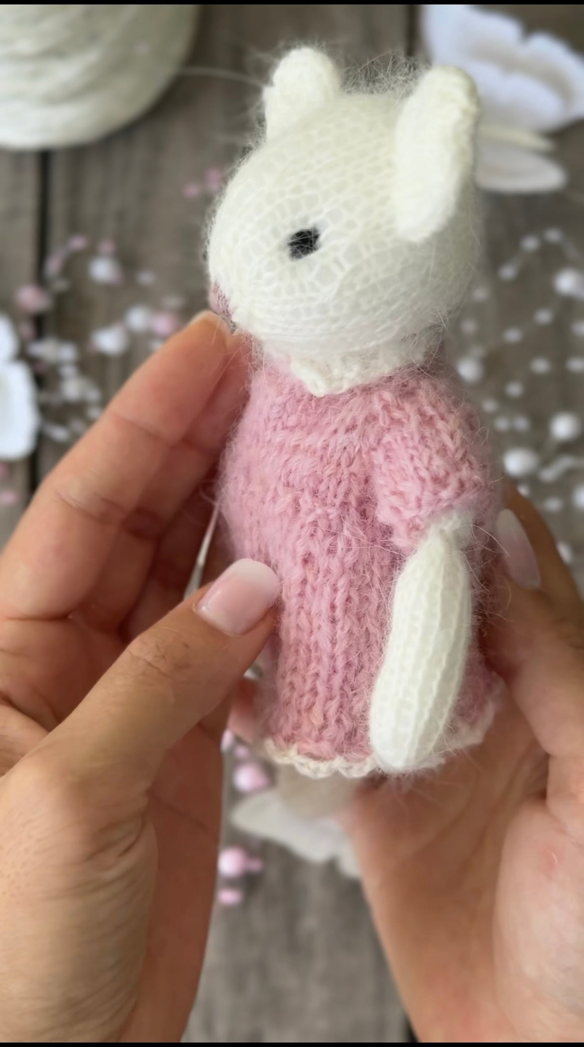 White Knitted Mouse in the Pink Dress with Red Heart