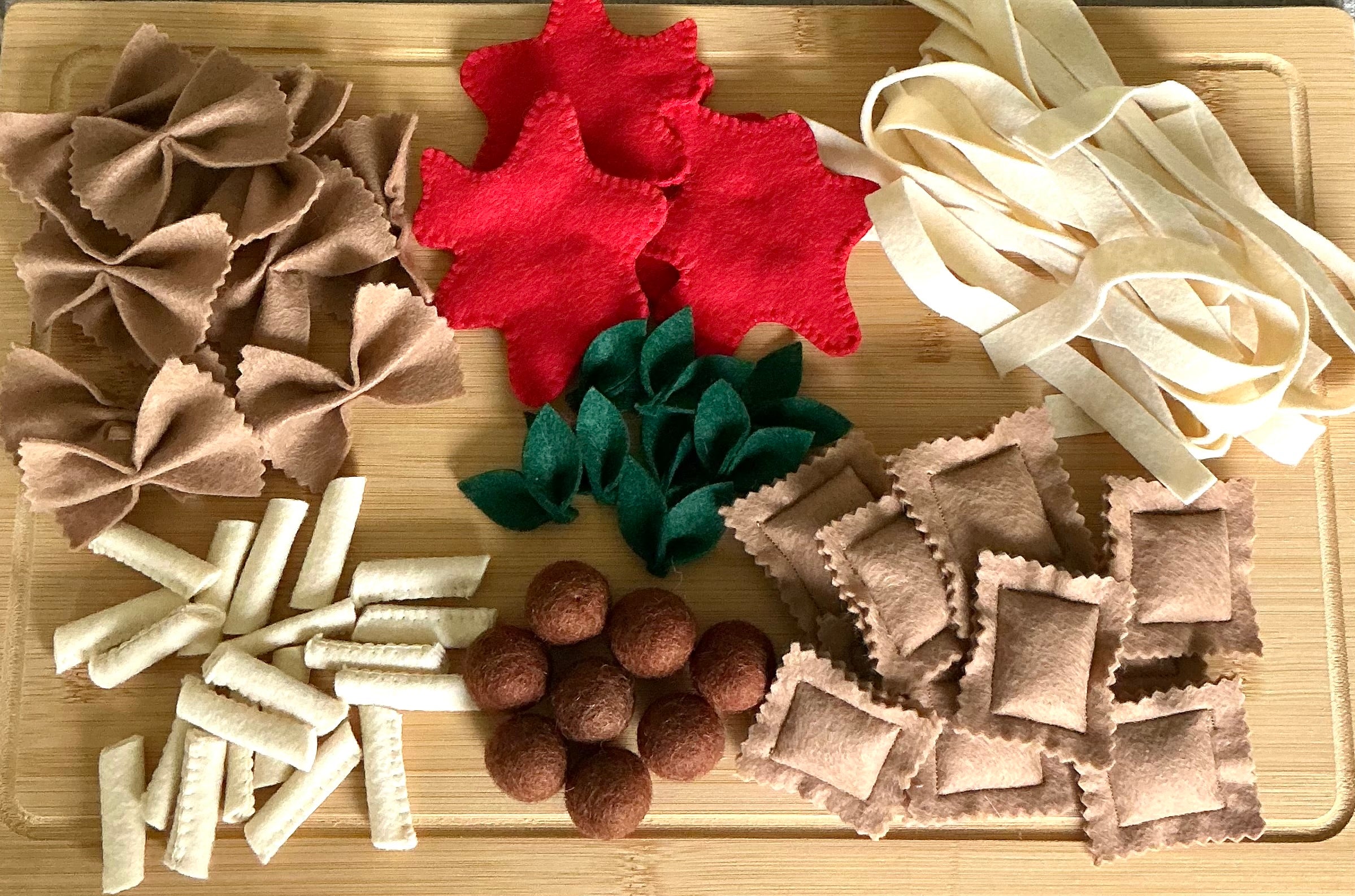 Felt designer pasta dinner set