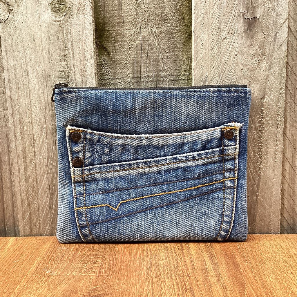 Upcycled Denim Purse – Back Pocket Design