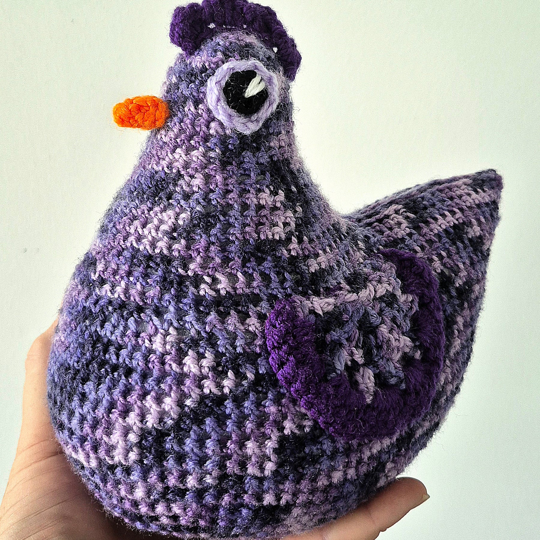 Lulu - the Cackleberry Comfort Chicken