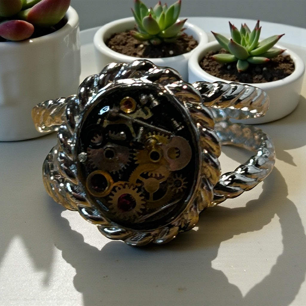 Steampunk watch parts Ladies Silver ring