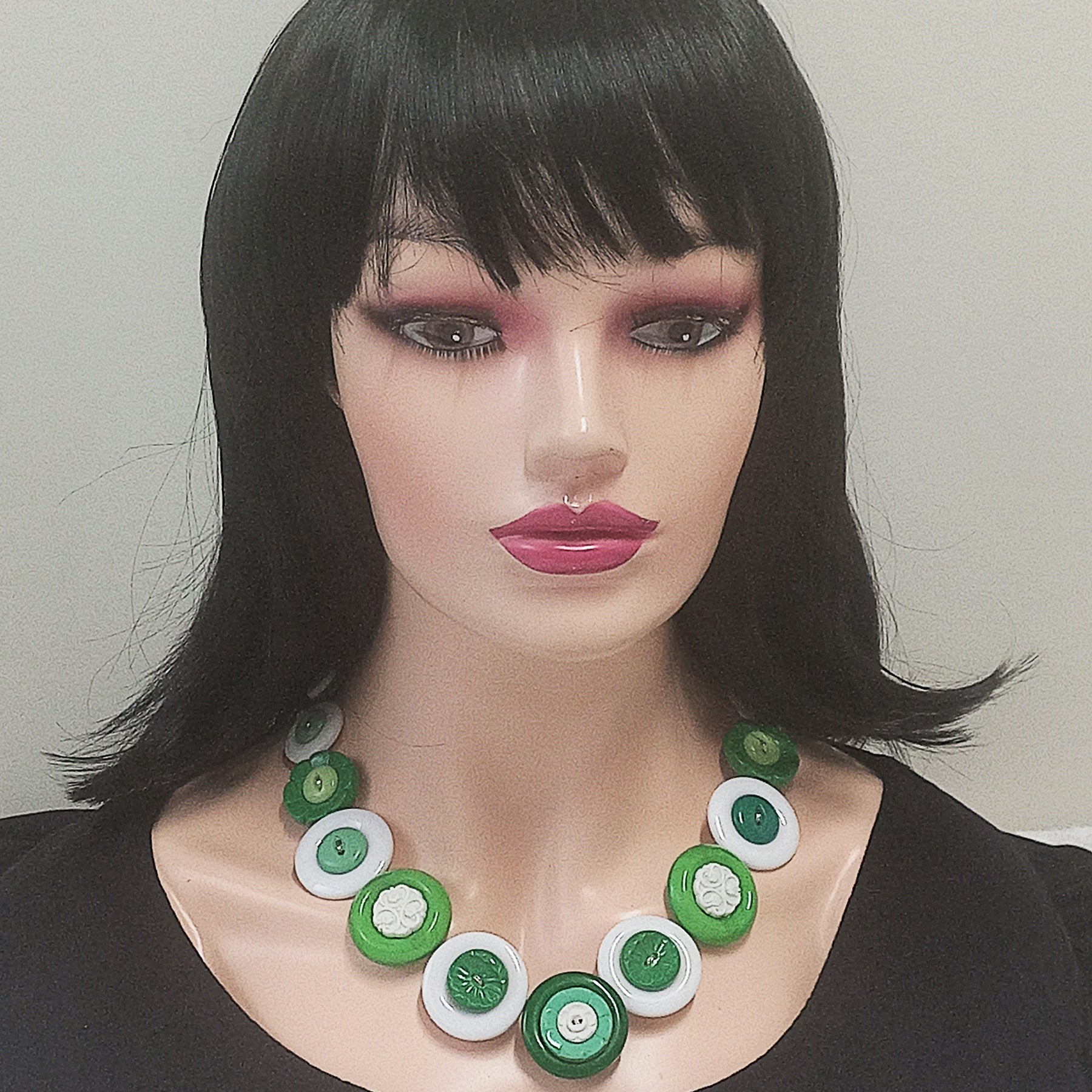 Button necklace - Green flowers