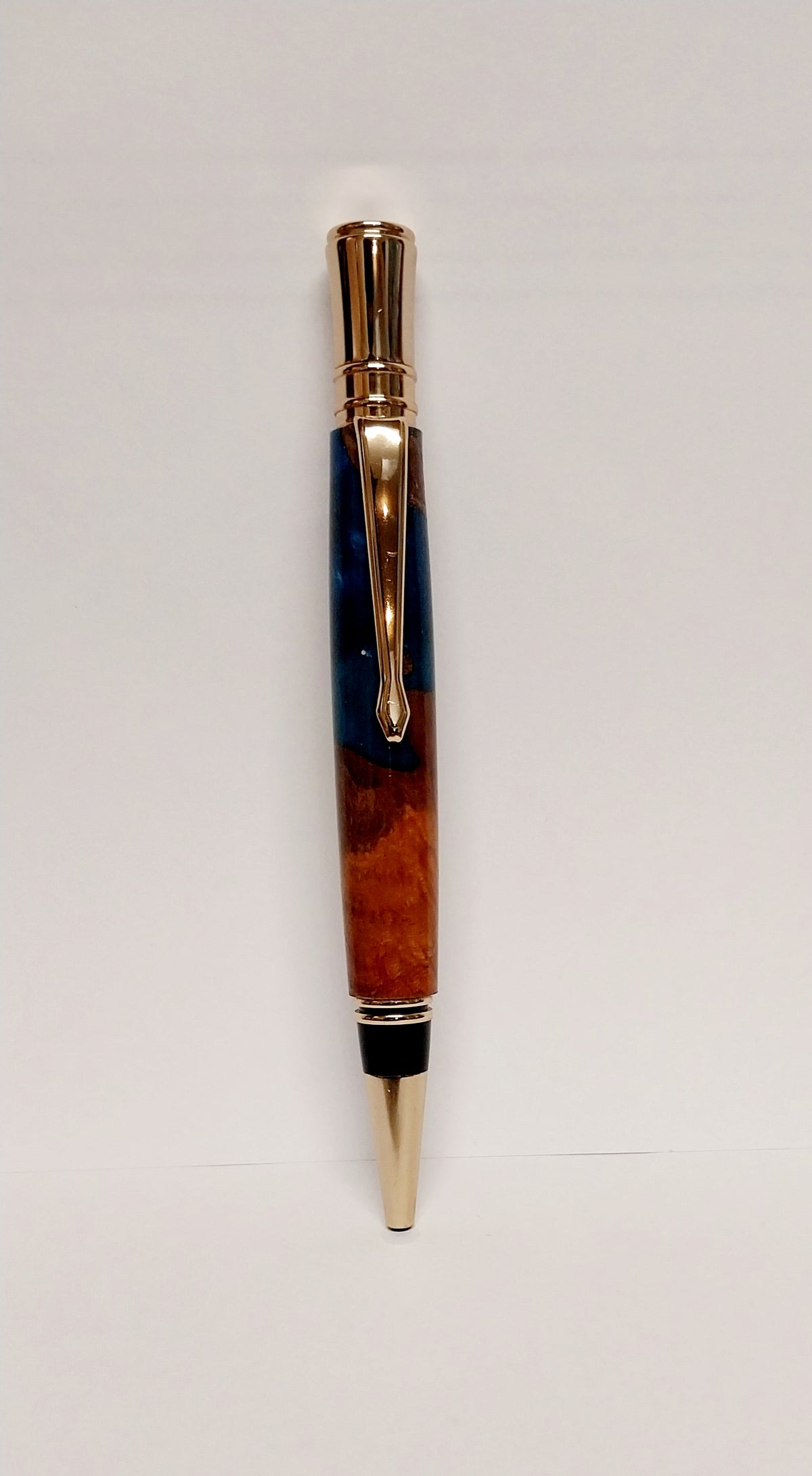 Handturned Sheoak Hybrid Executive Twist Pen