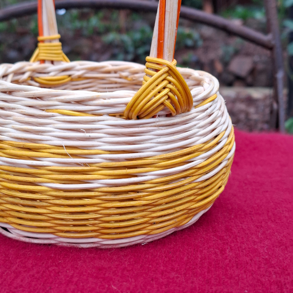 Small handled basket