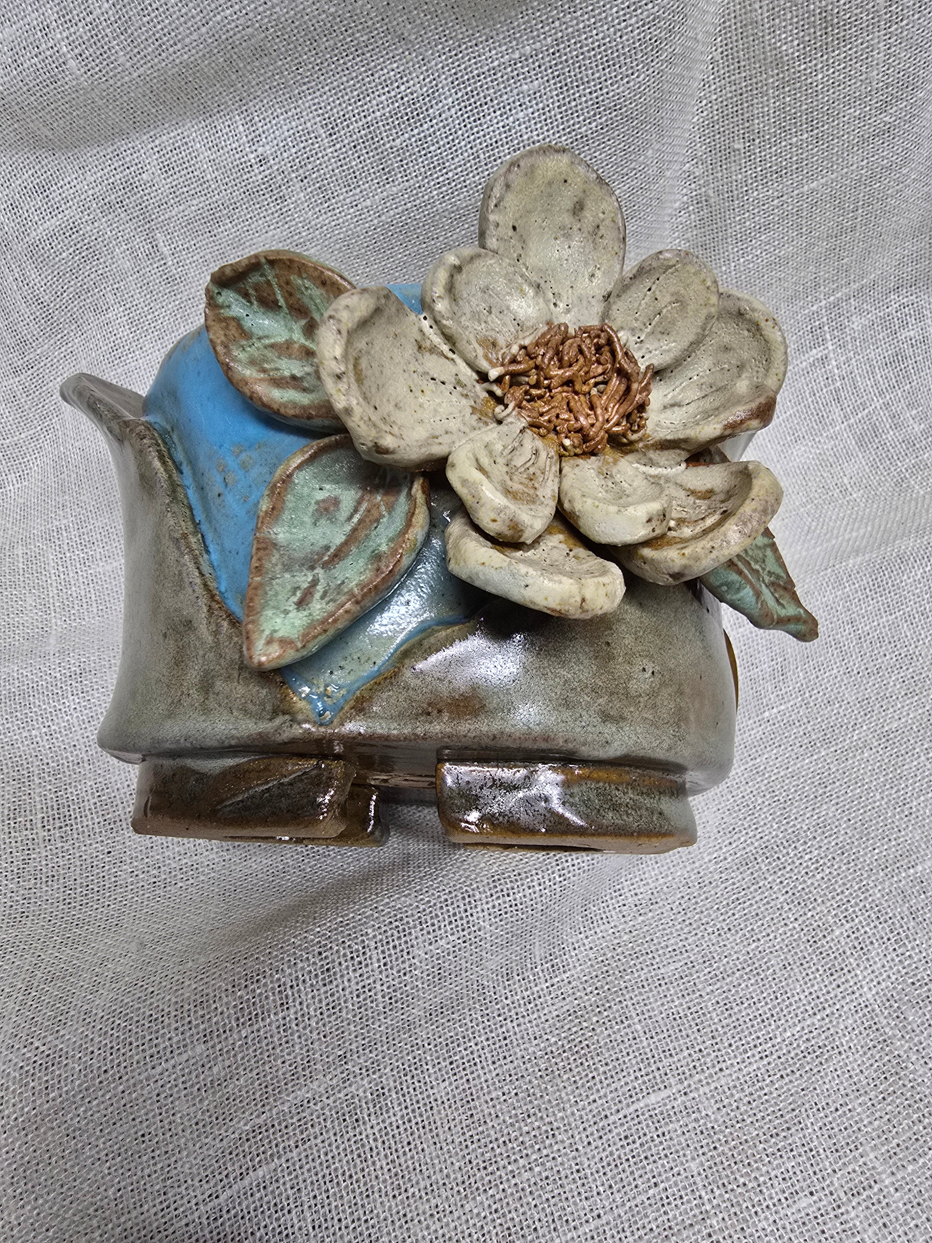 Flower bowl or trinket dish