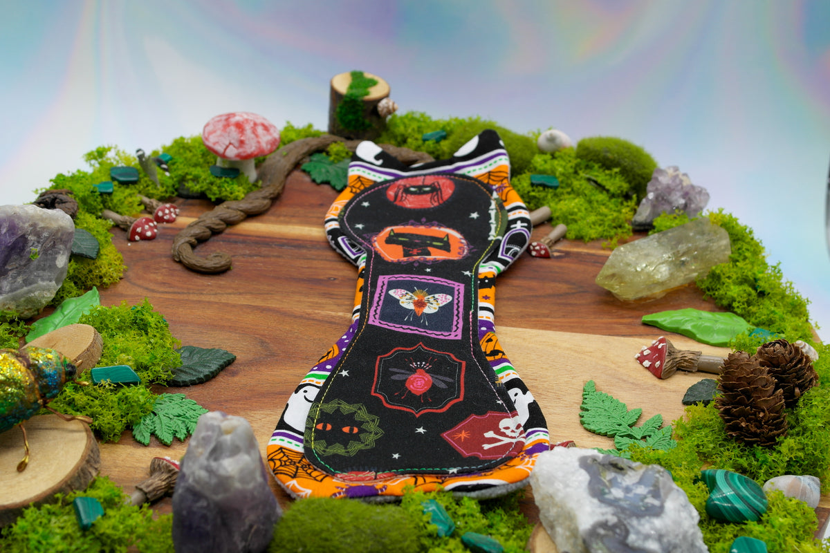 Eco-friendly reusable cloth pad 10" Moderate - Spooky Kitty