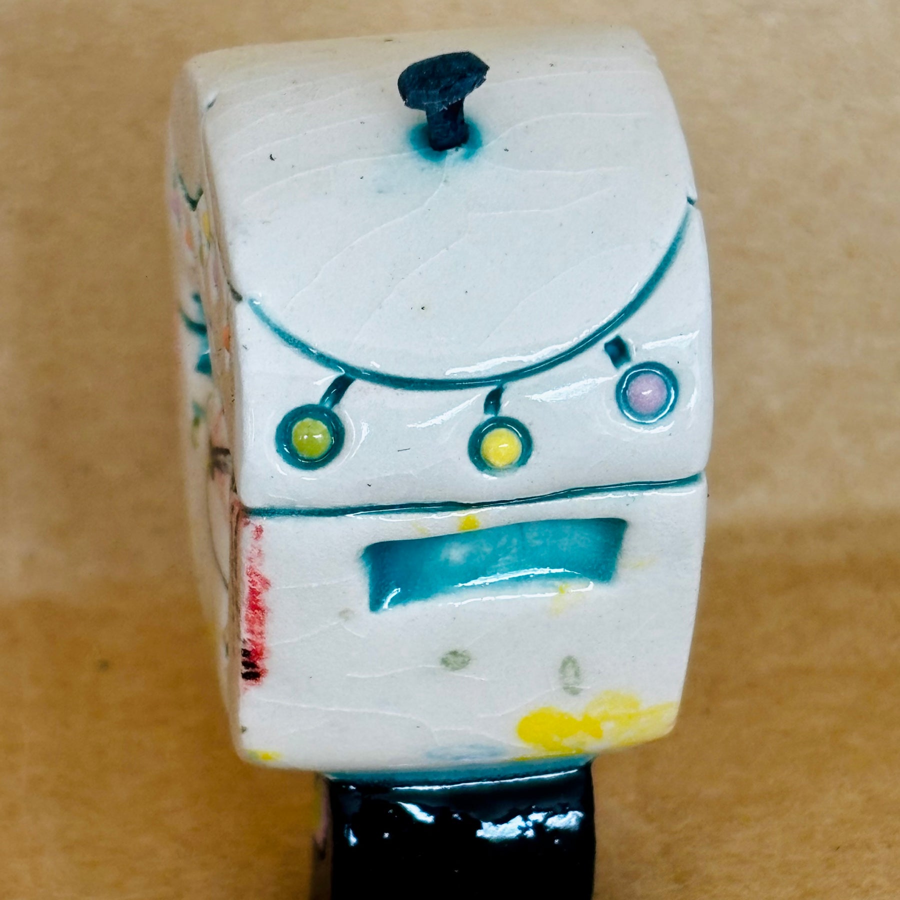 Small Retro Collectable Ceramic Caravan 11