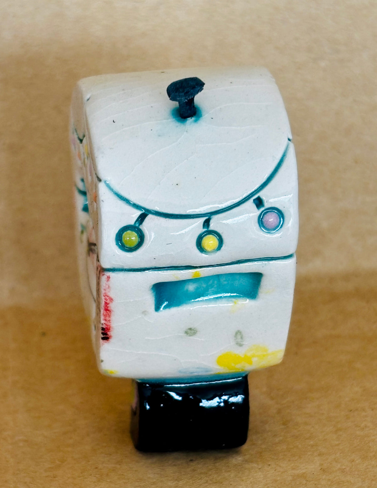 Small Retro Collectable Ceramic Caravan 11