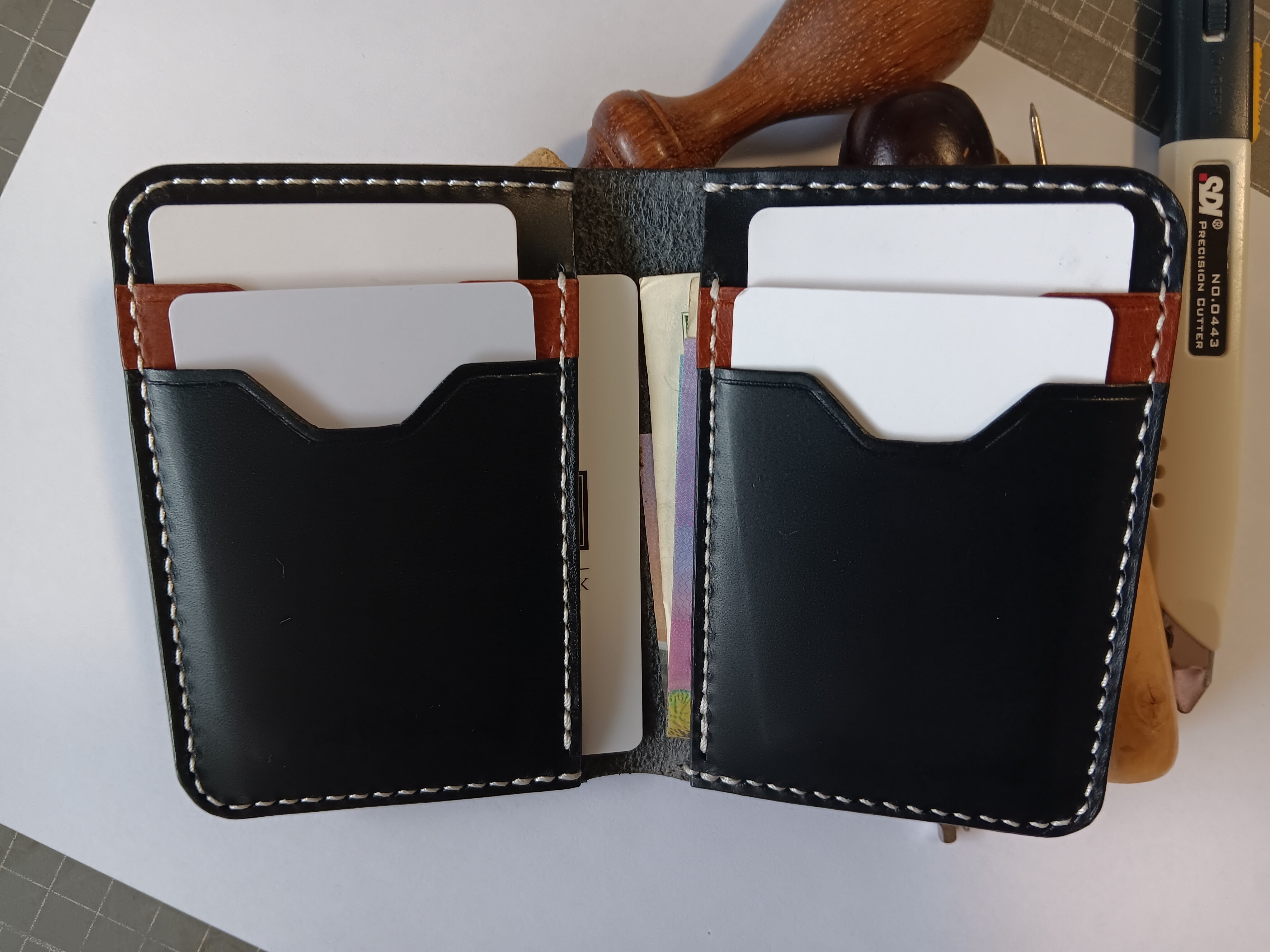 Vertical Bifold Wallet - White Stitching
