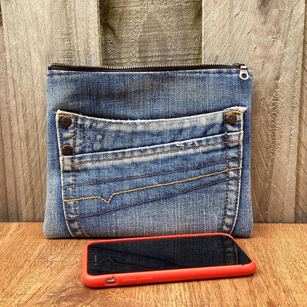 Upcycled Denim Purse – Back Pocket Design