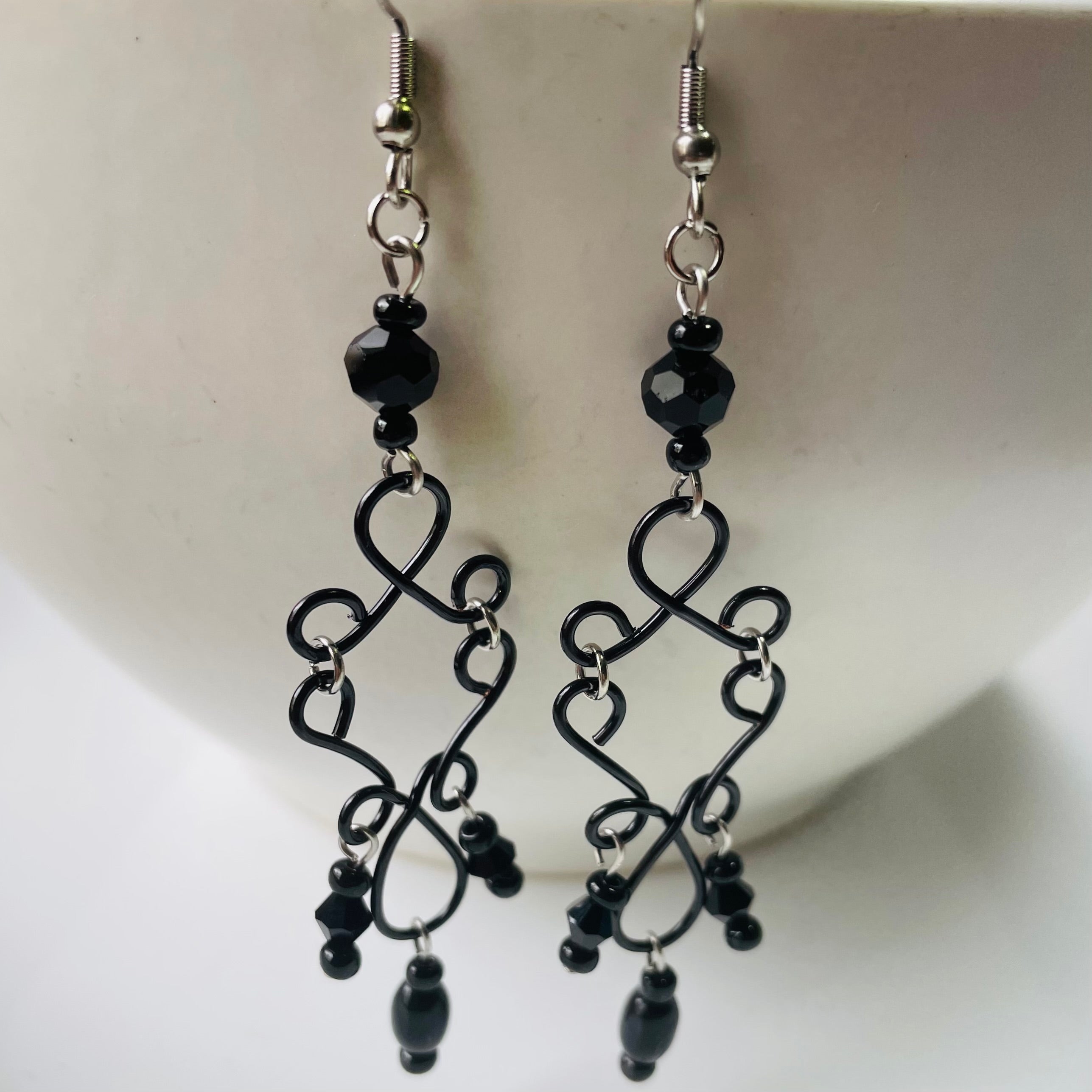 B’s Classic Black Dangling Wired Earrings with Agate and Crystals