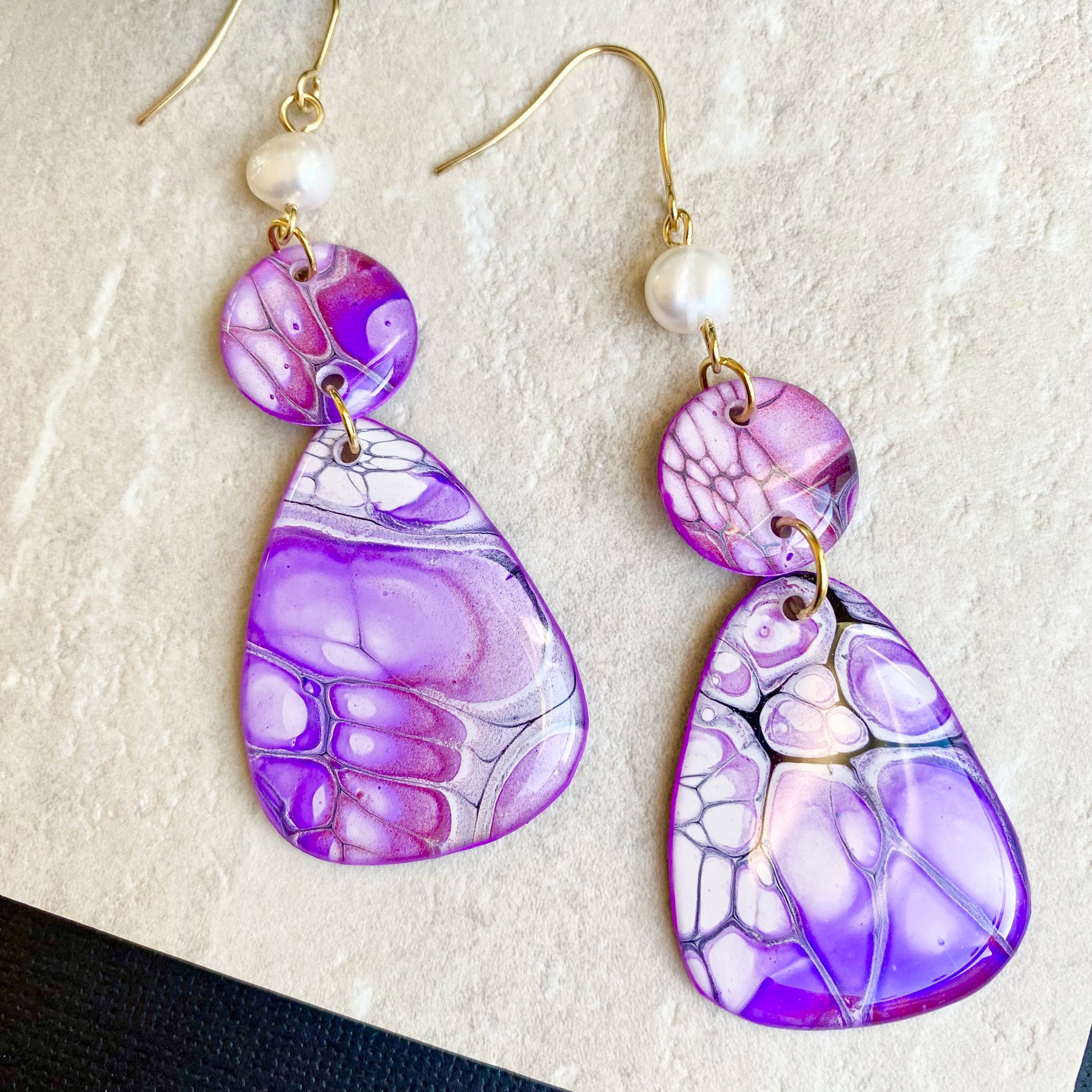 Freshwater Pearl Collection Lilac Earrings