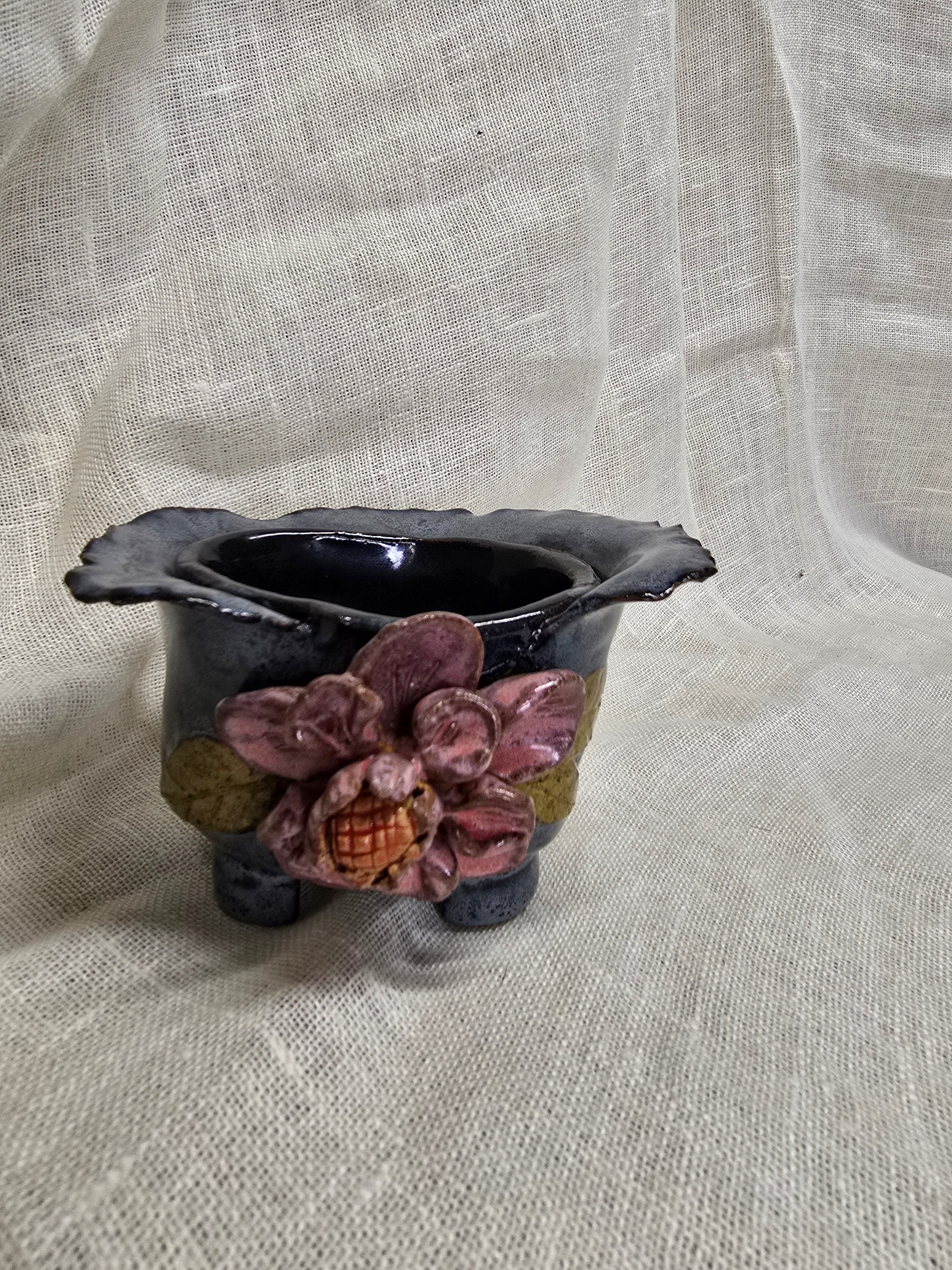 Small flowered bowl