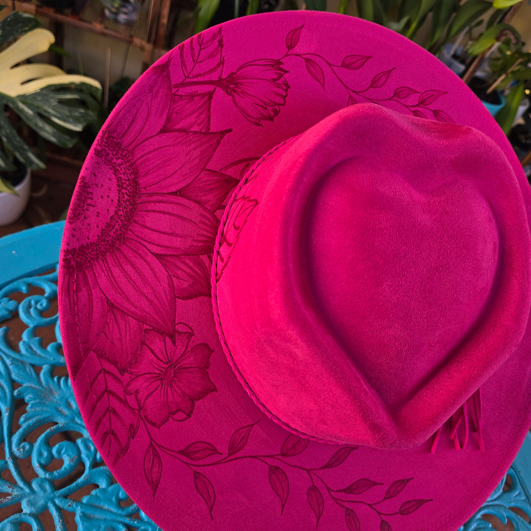 Hand burnt pyrographg hat - Heart shaped crown with sunflower ❤️🌸