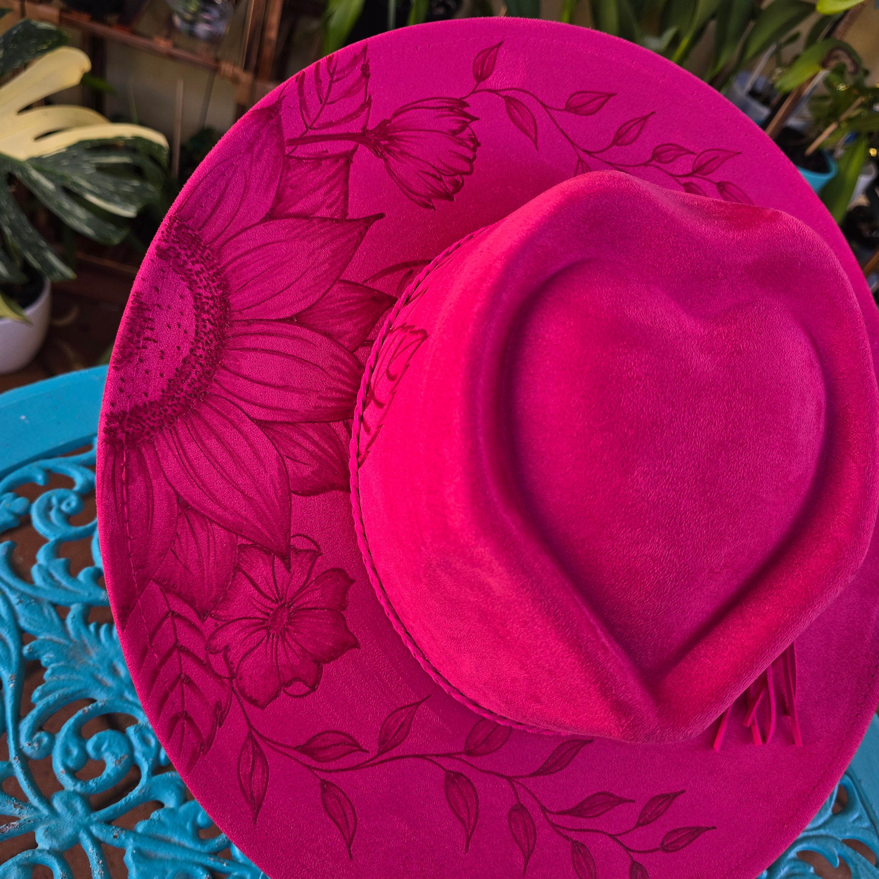 Hand burnt pyrographg hat - Heart shaped crown with sunflower ❤️🌸