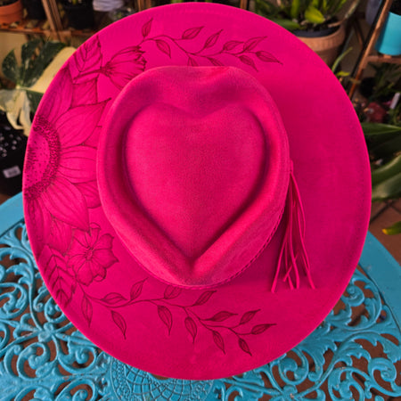 Hand burnt pyrographg hat - Heart shaped crown with sunflower ❤️🌸