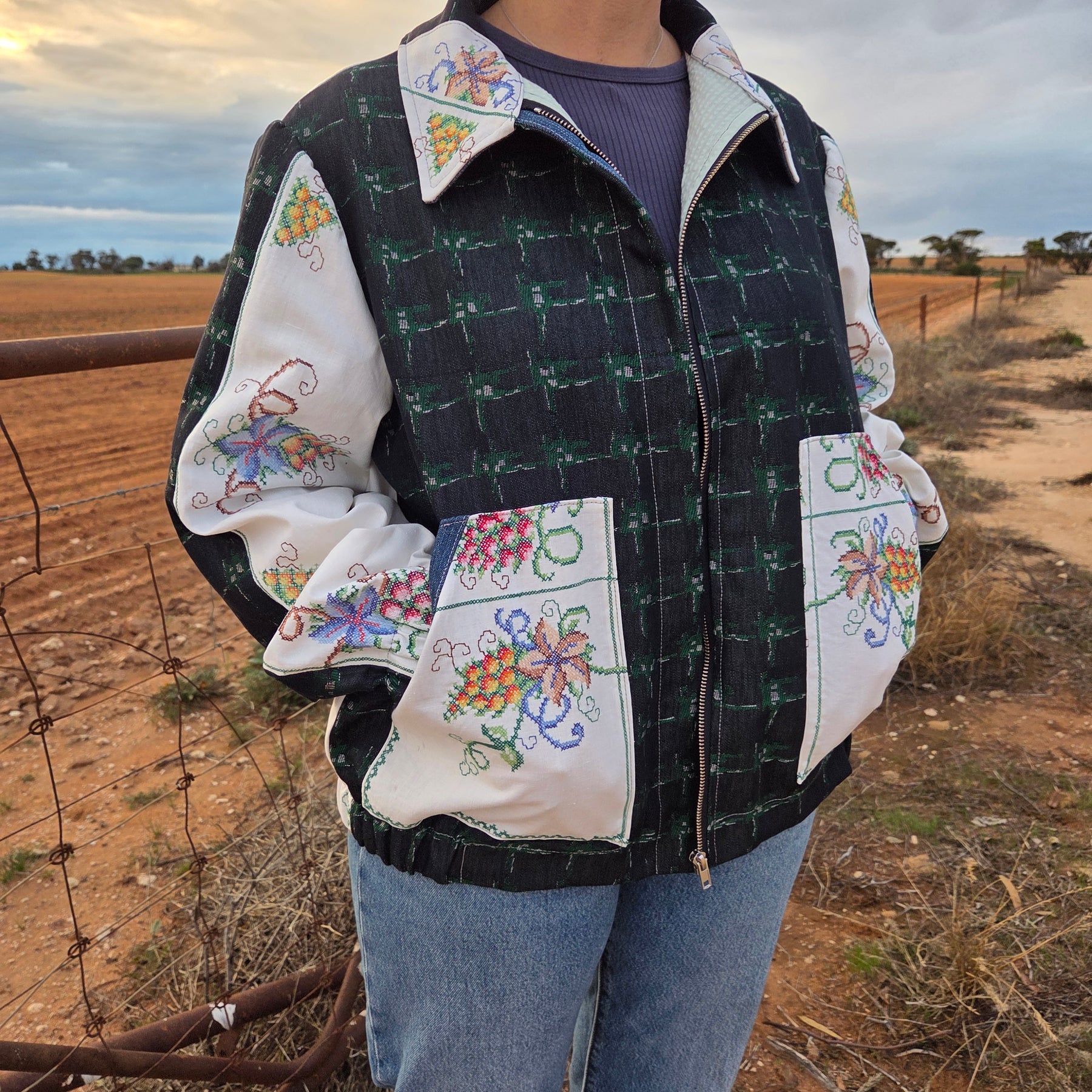 On the Vine - Denim Bomber jacket - L/XL