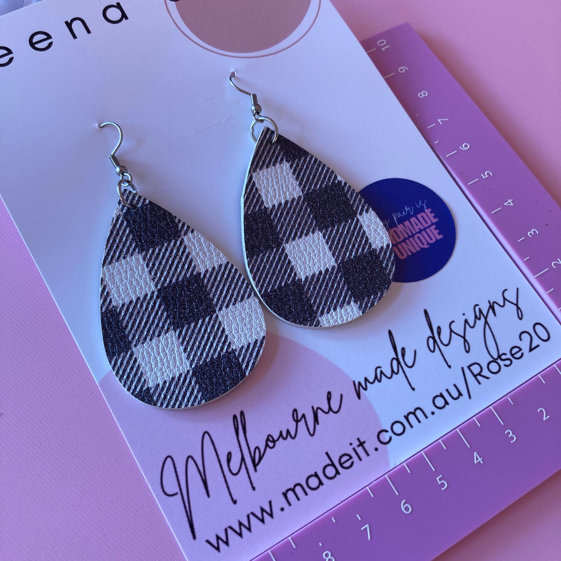 Gingham hook earrings
