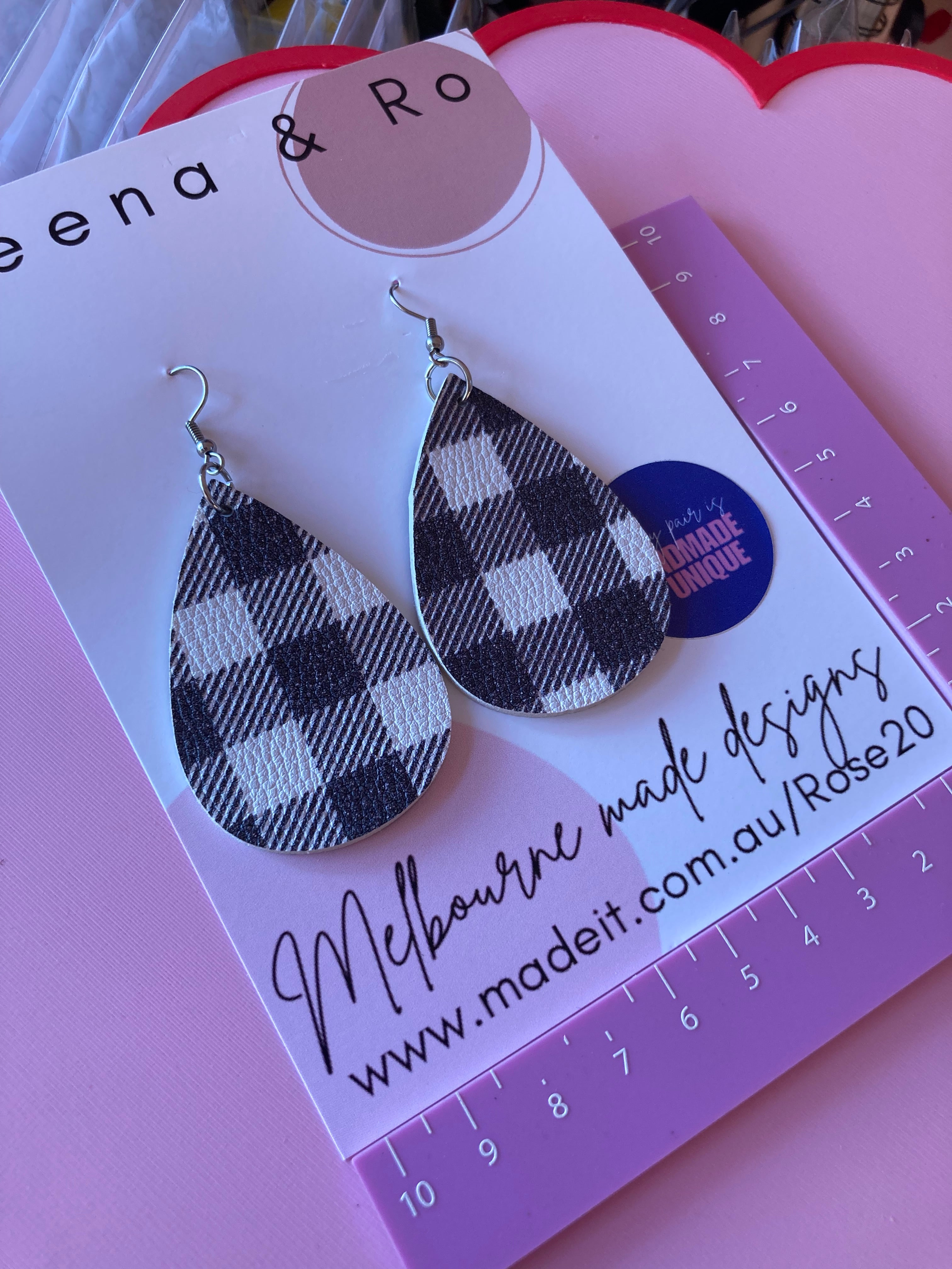 Gingham hook earrings