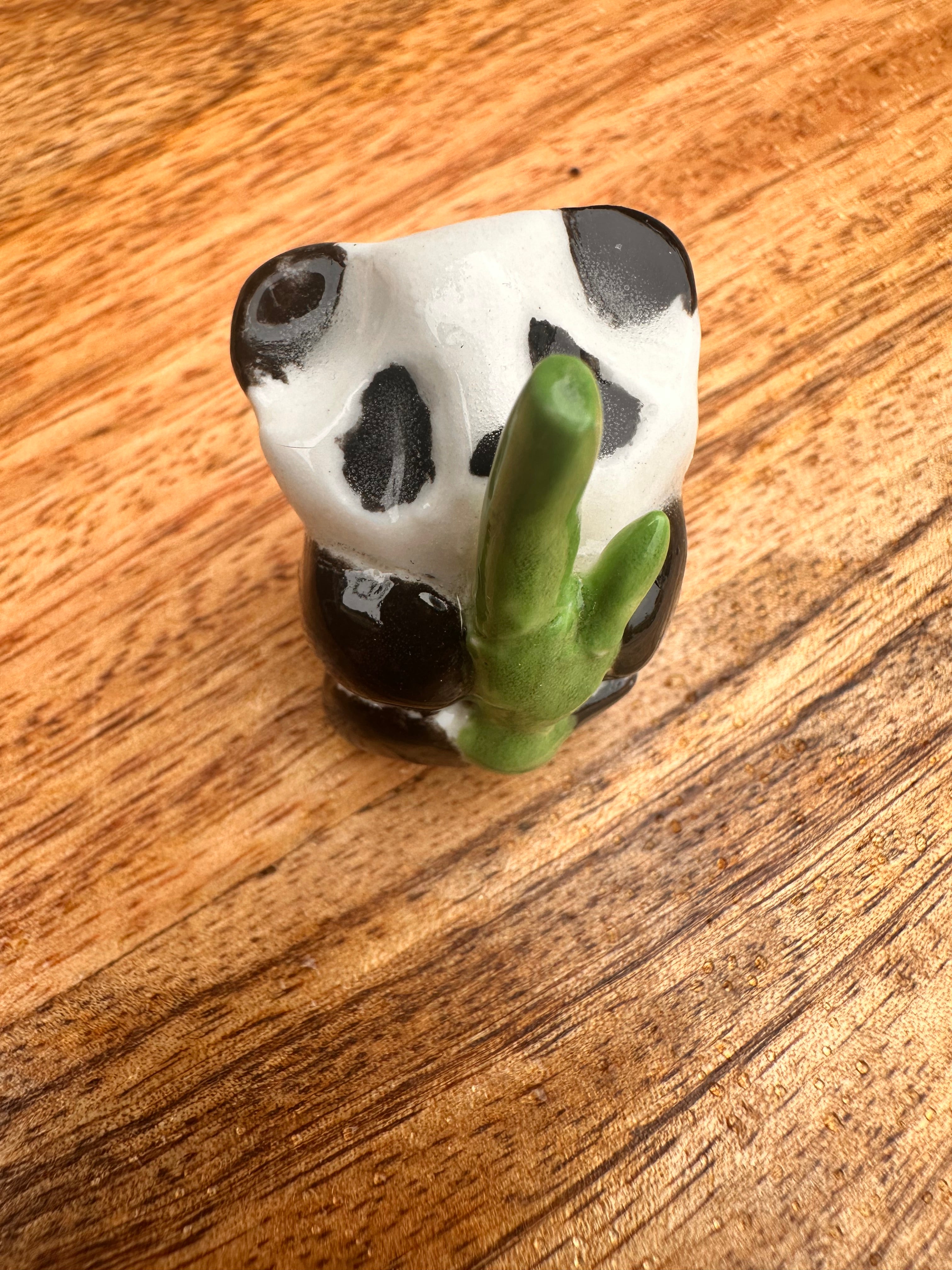 Ceramic Panda - Pocket animal collectable - Zen
