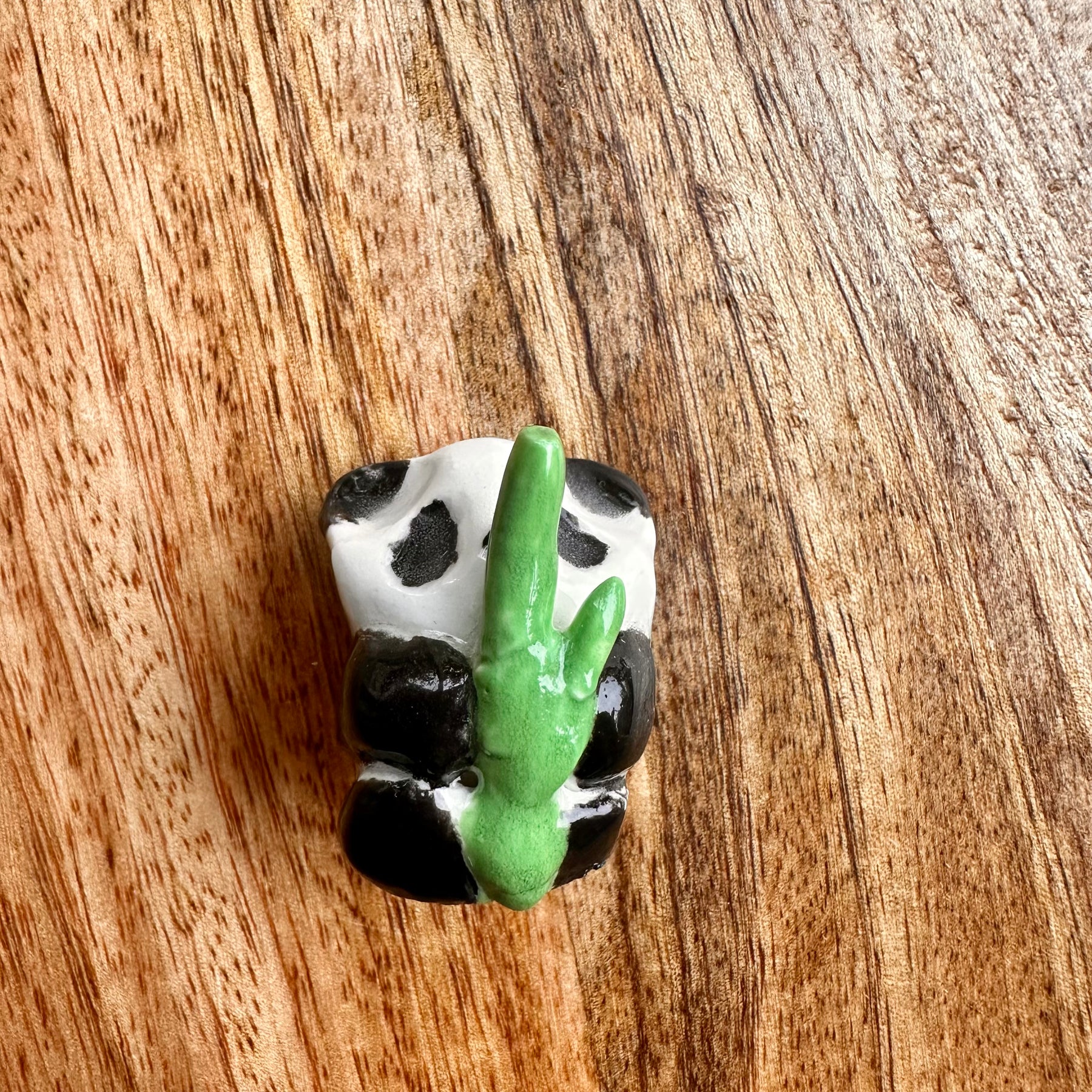Ceramic Panda - Pocket animal collectable - Zen