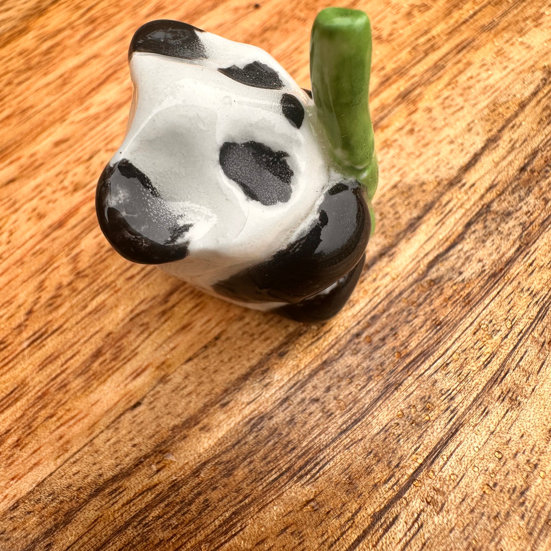 Ceramic Panda - Pocket animal collectable - Zen
