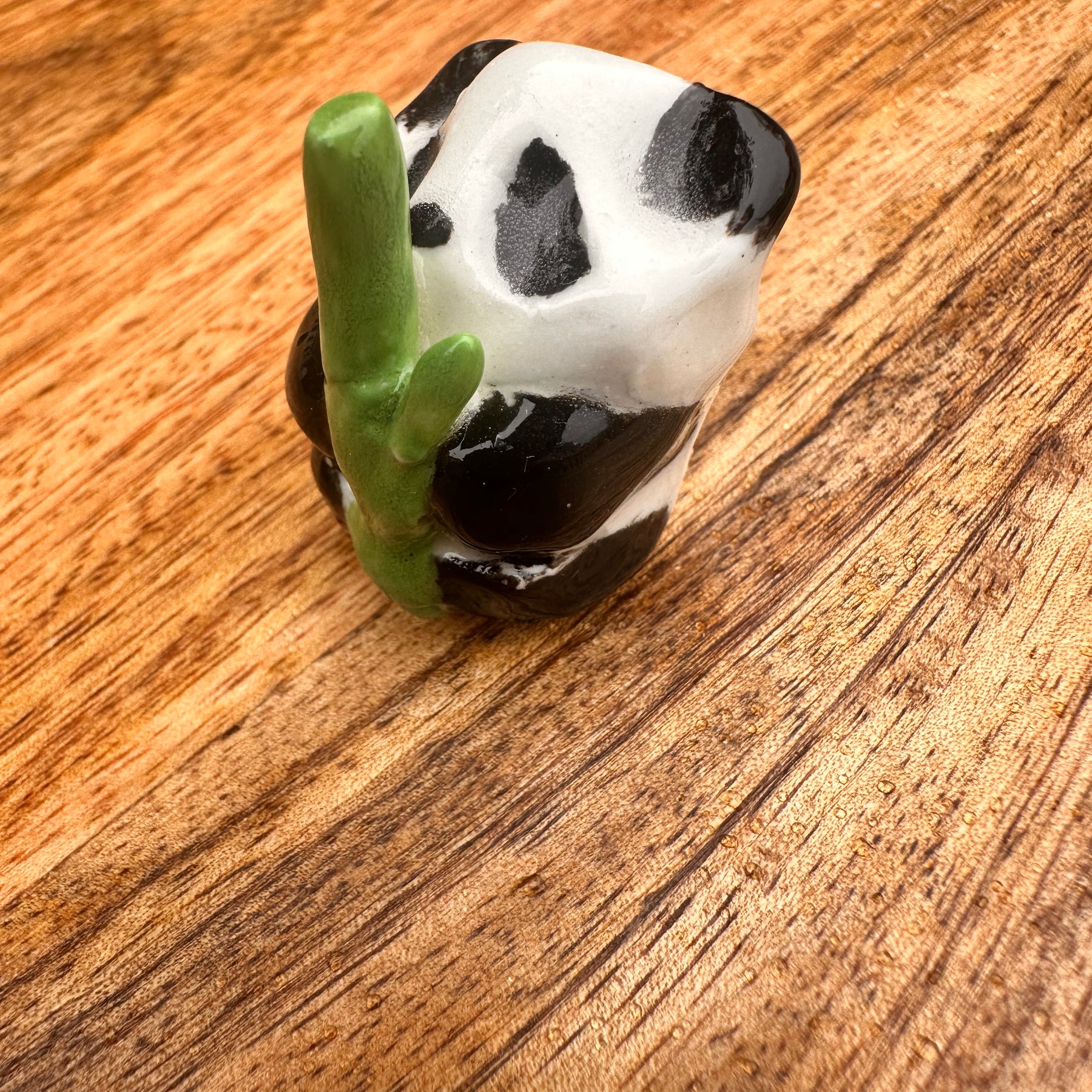 Ceramic Panda - Pocket animal collectable - Zen