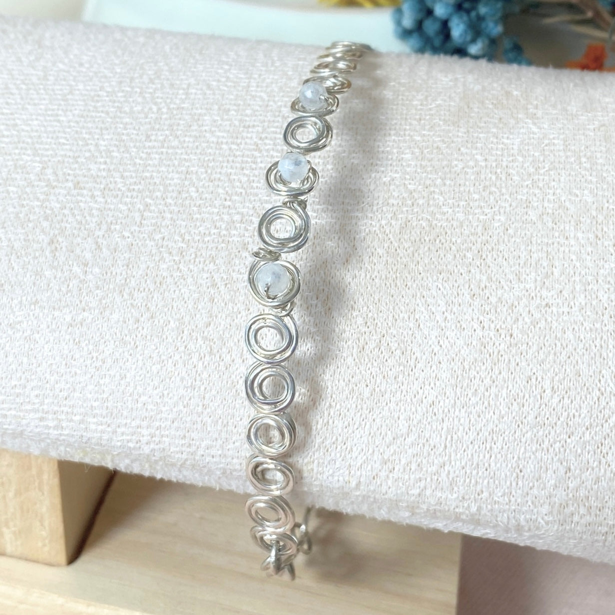 NEW Looping Silver bracelet with natural Moonstone  | Sterling silver | Faceted Moonstone beads | Birthstone-inspired jewellery