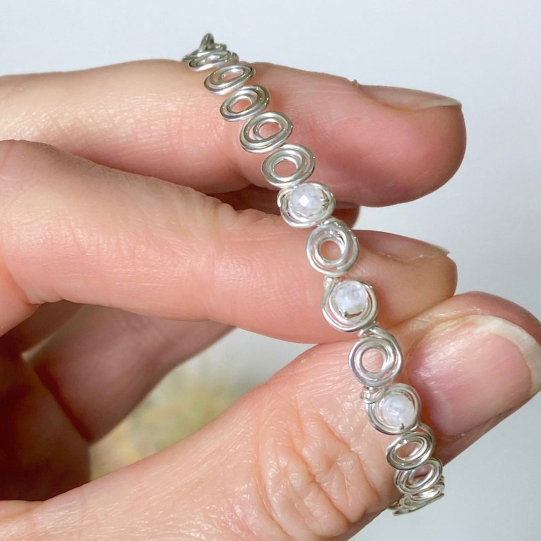 NEW Looping Silver bracelet with natural Moonstone  | Sterling silver | Faceted Moonstone beads | Birthstone-inspired jewellery