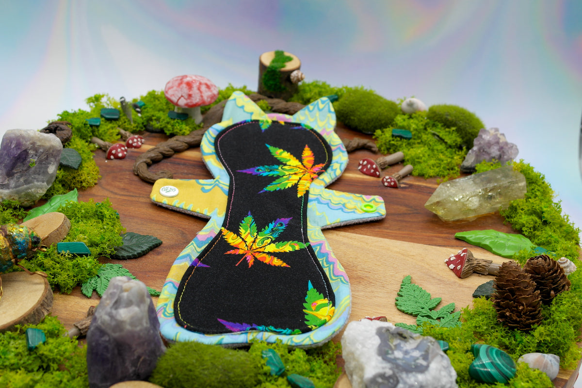 Reusable cloth pad 10" Moderate - Nature's Gift
