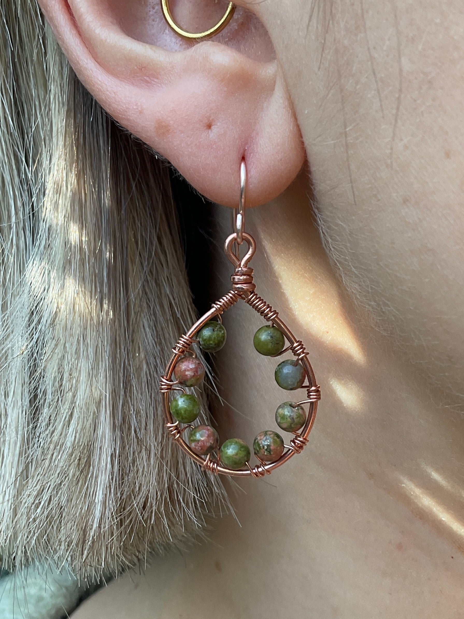 Gemstone and copper earrings. Handmade