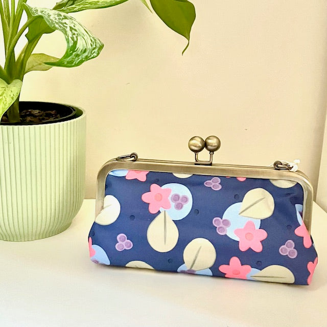 Metal Handled Cotton Clutch Bags, Medium
