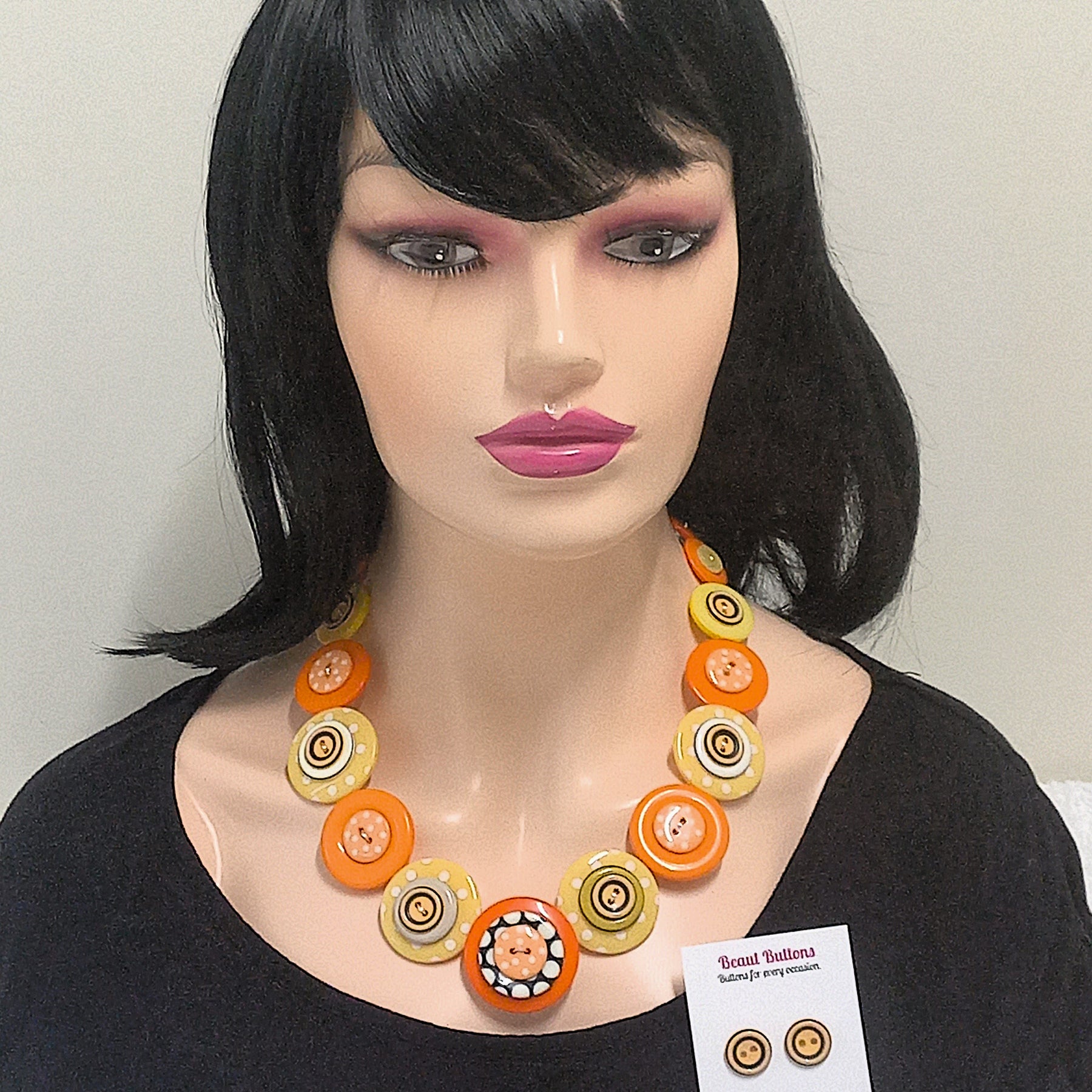 Button necklace and stud earrings - Orange Spots