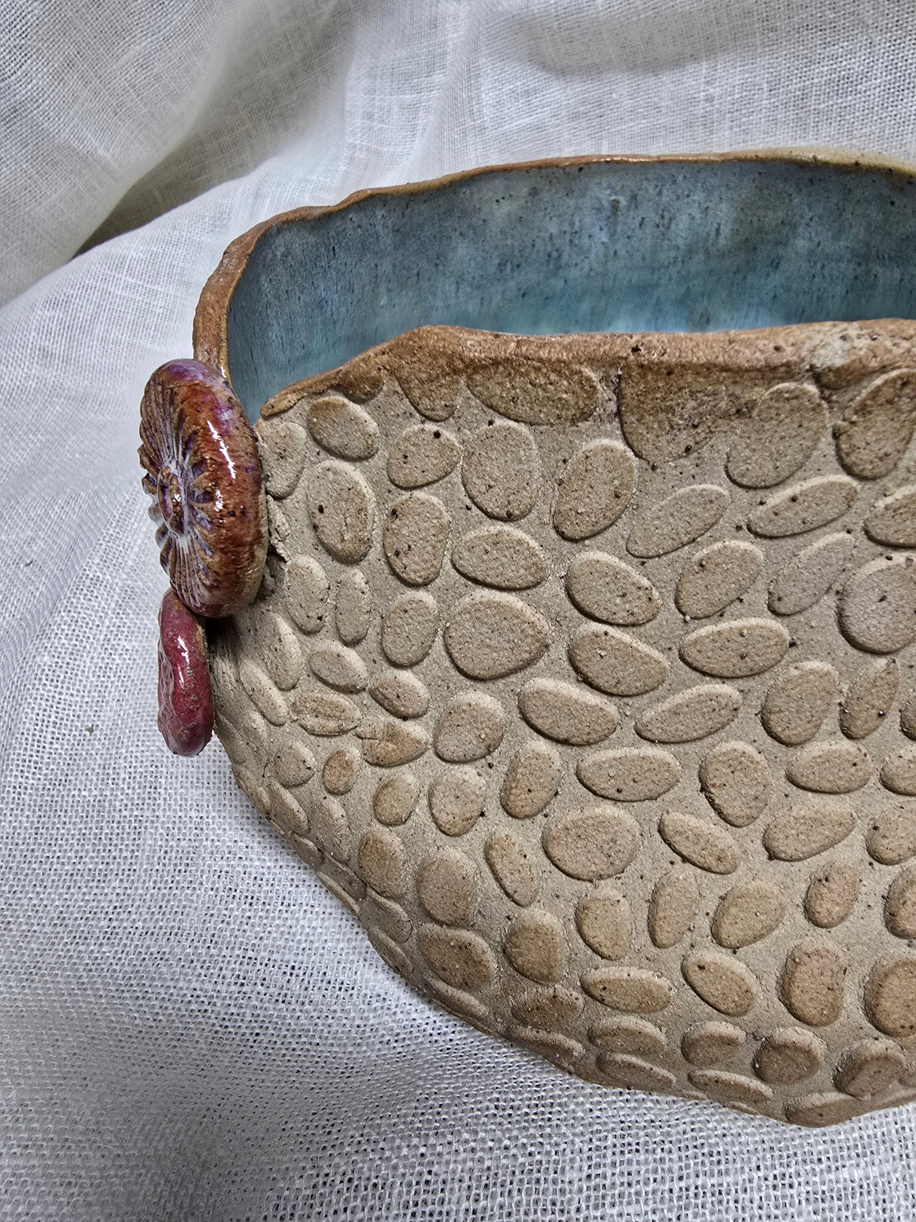 Rockpool series. Large textured bowl