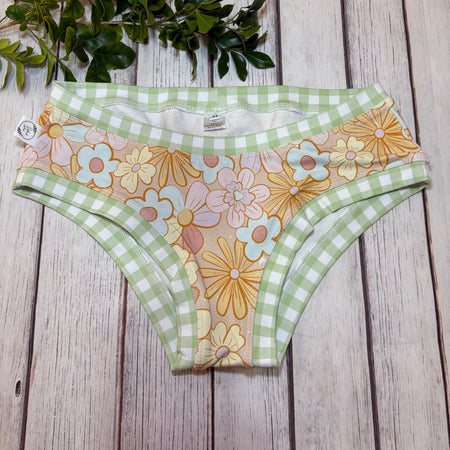 Women's Underwear- Size Medium (Briefs & Full Coverage)