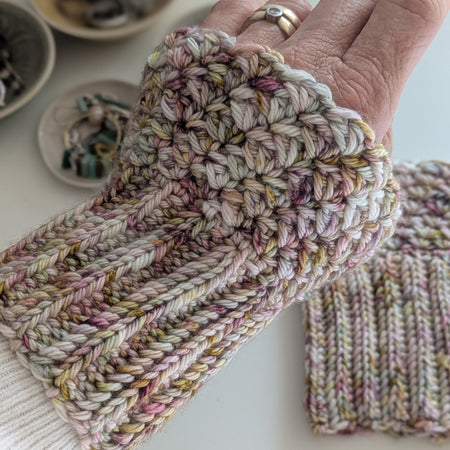 Ruffly Wrist Warmers Crochet Handwarmers Fingerless Gloves