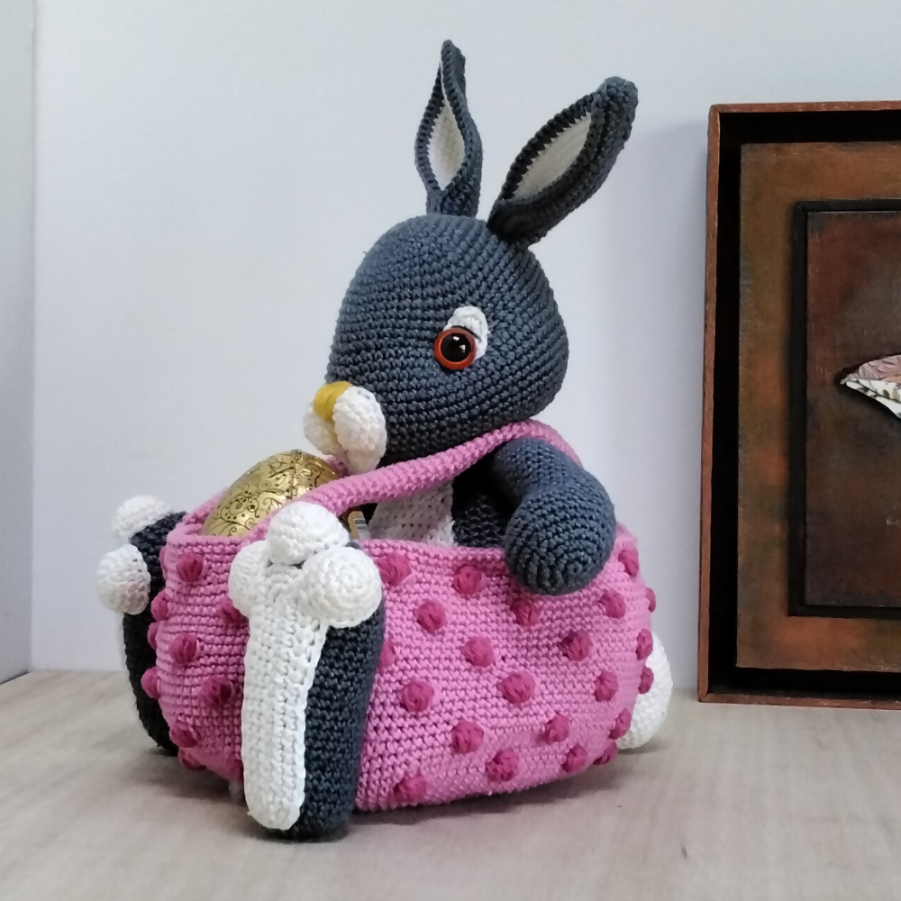 Pink-Easter-Bunny-Basket-left-Australian-made-watch-the-birdy-crochet