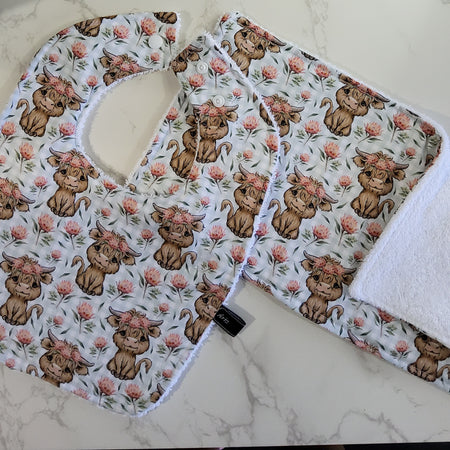 Bottlebrush Cow Bib Set