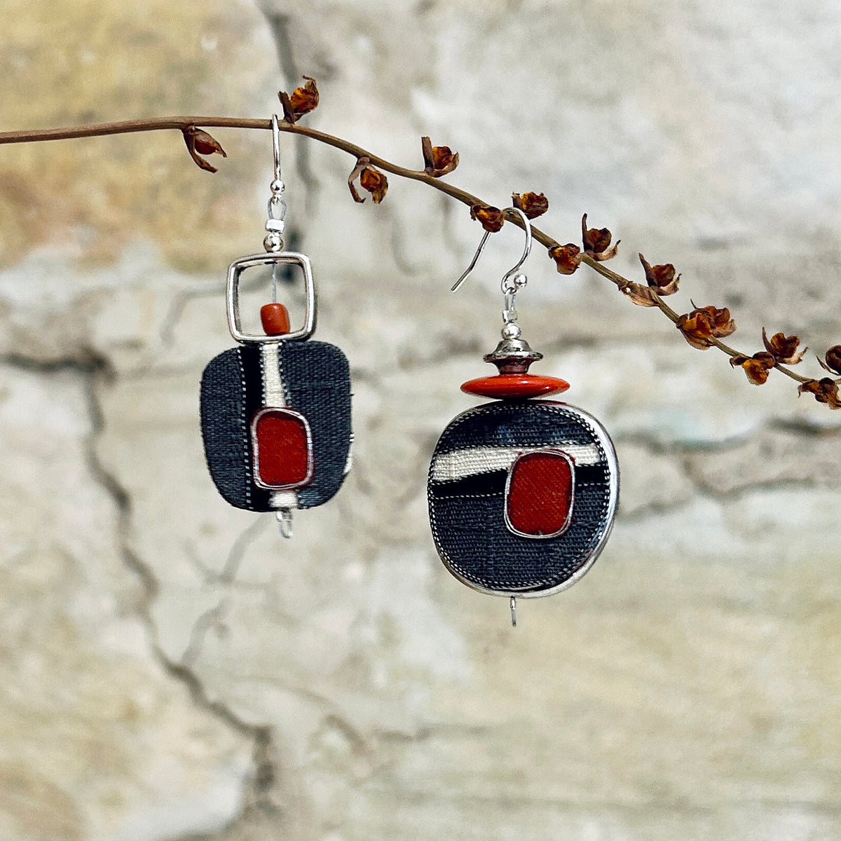 Earrings Asymmetrical Charcoal Rust Black Beige Silver - EE-193
