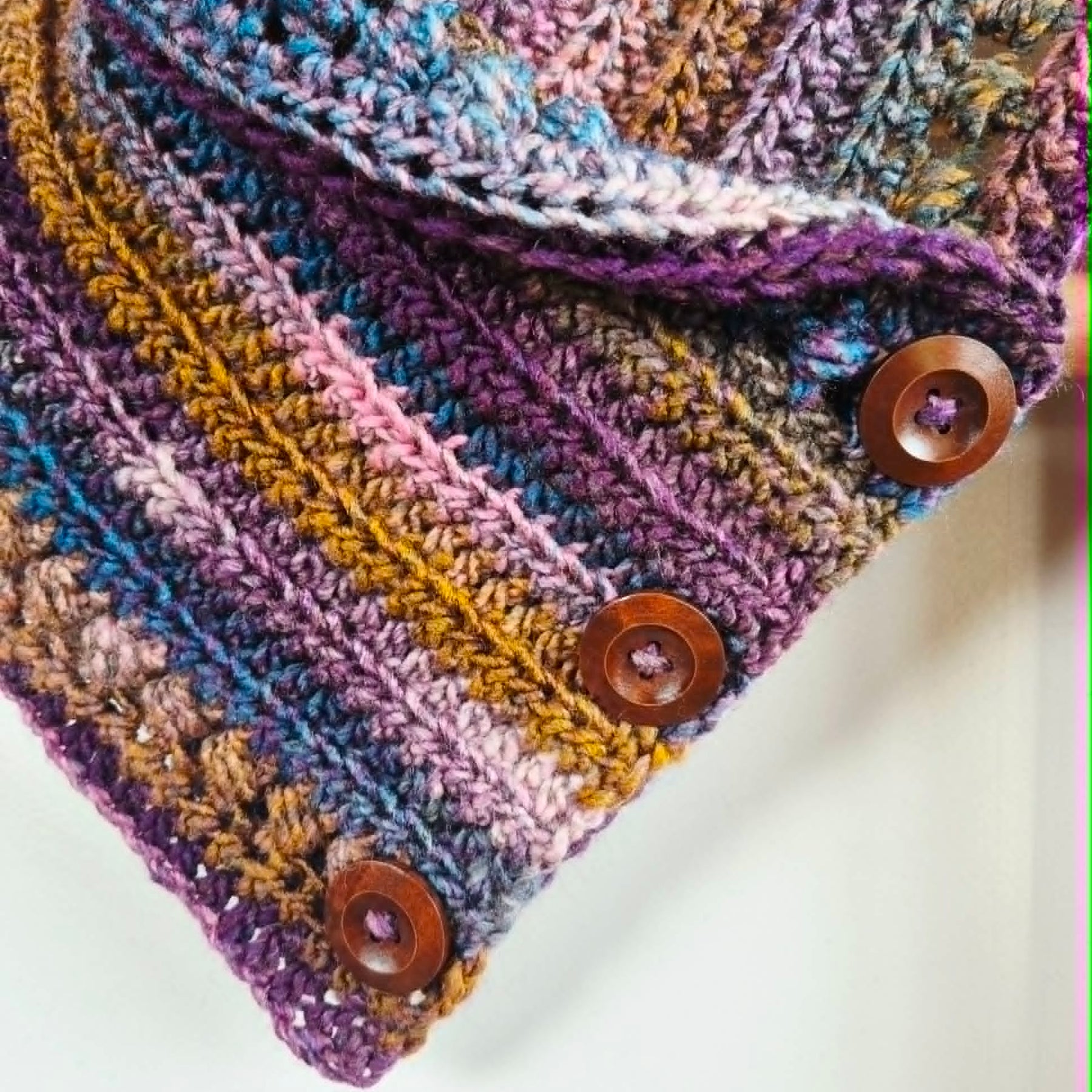 Ladies Neck warmer | Cowl | Scarf | Adult | Vintage | Crochet | Buttoned