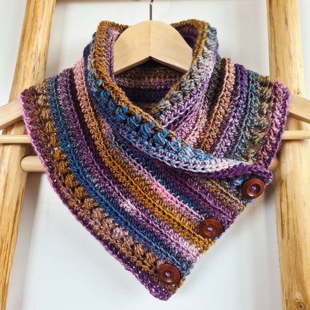 Ladies Neck warmer | Cowl | Scarf | Adult | Vintage | Crochet | Buttoned