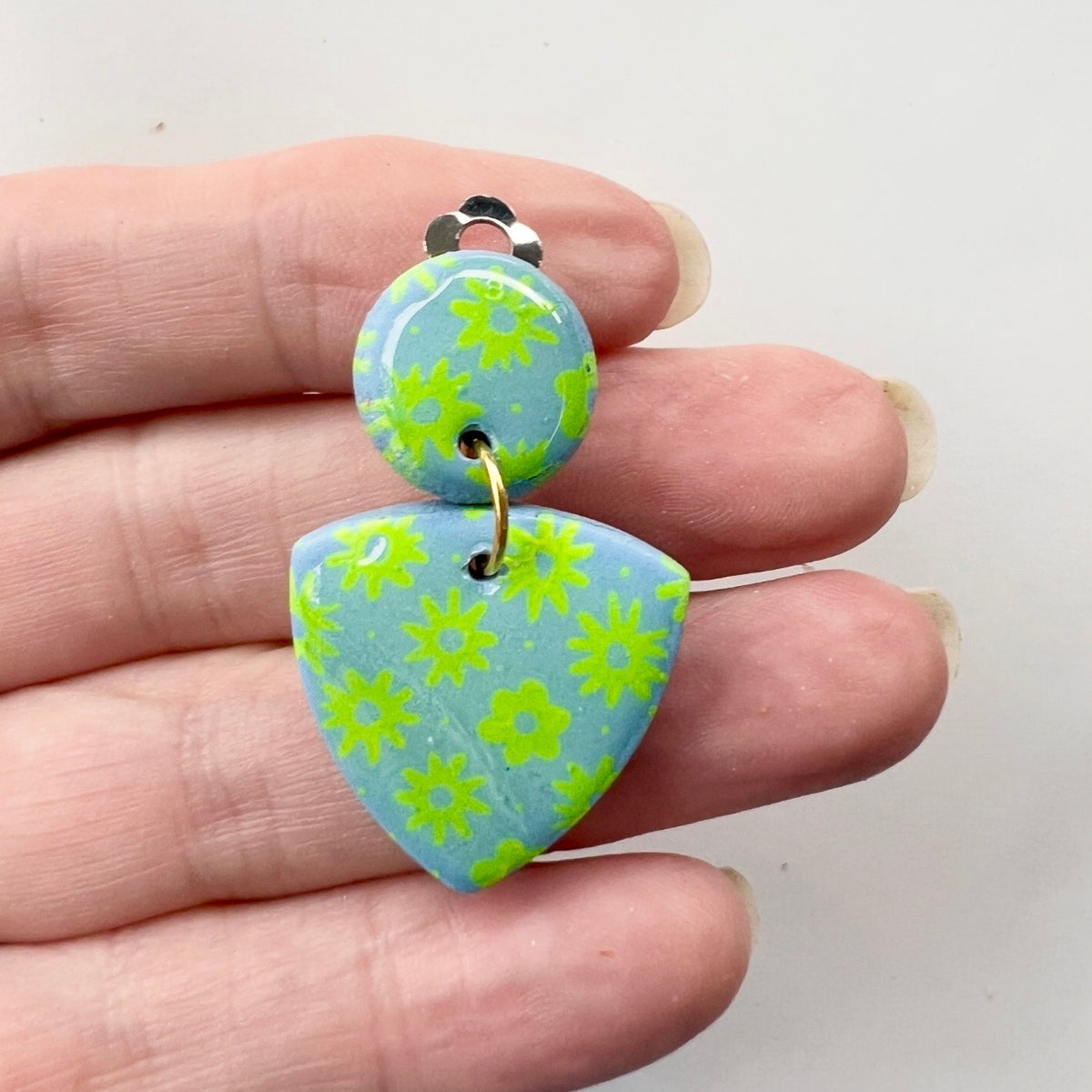 Earrings~Green~Dangles~flowers ~ClipOns