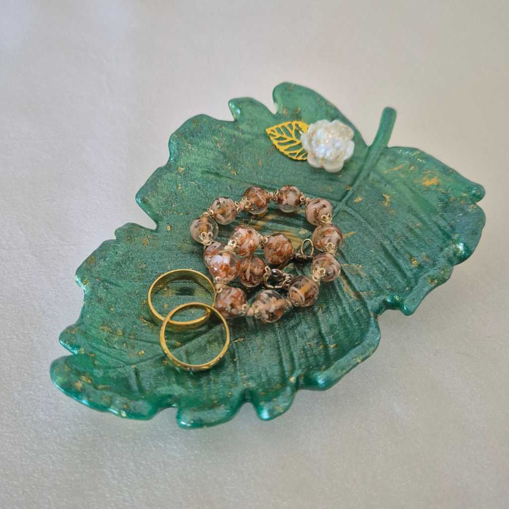 Botanical Leaf Resin Trinket Dish and Jewellery Tray