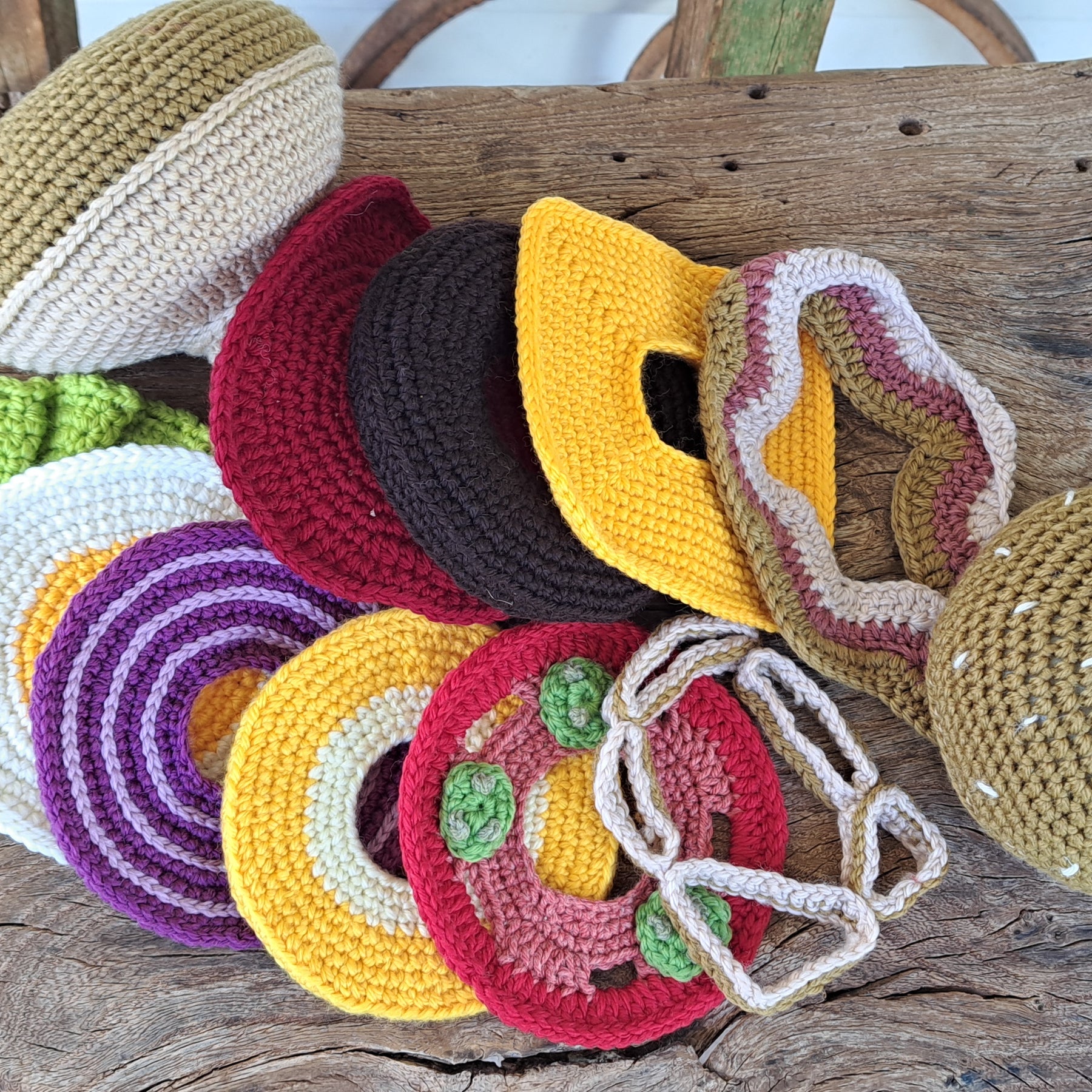 Hamburger- crochet toy for imaginative play