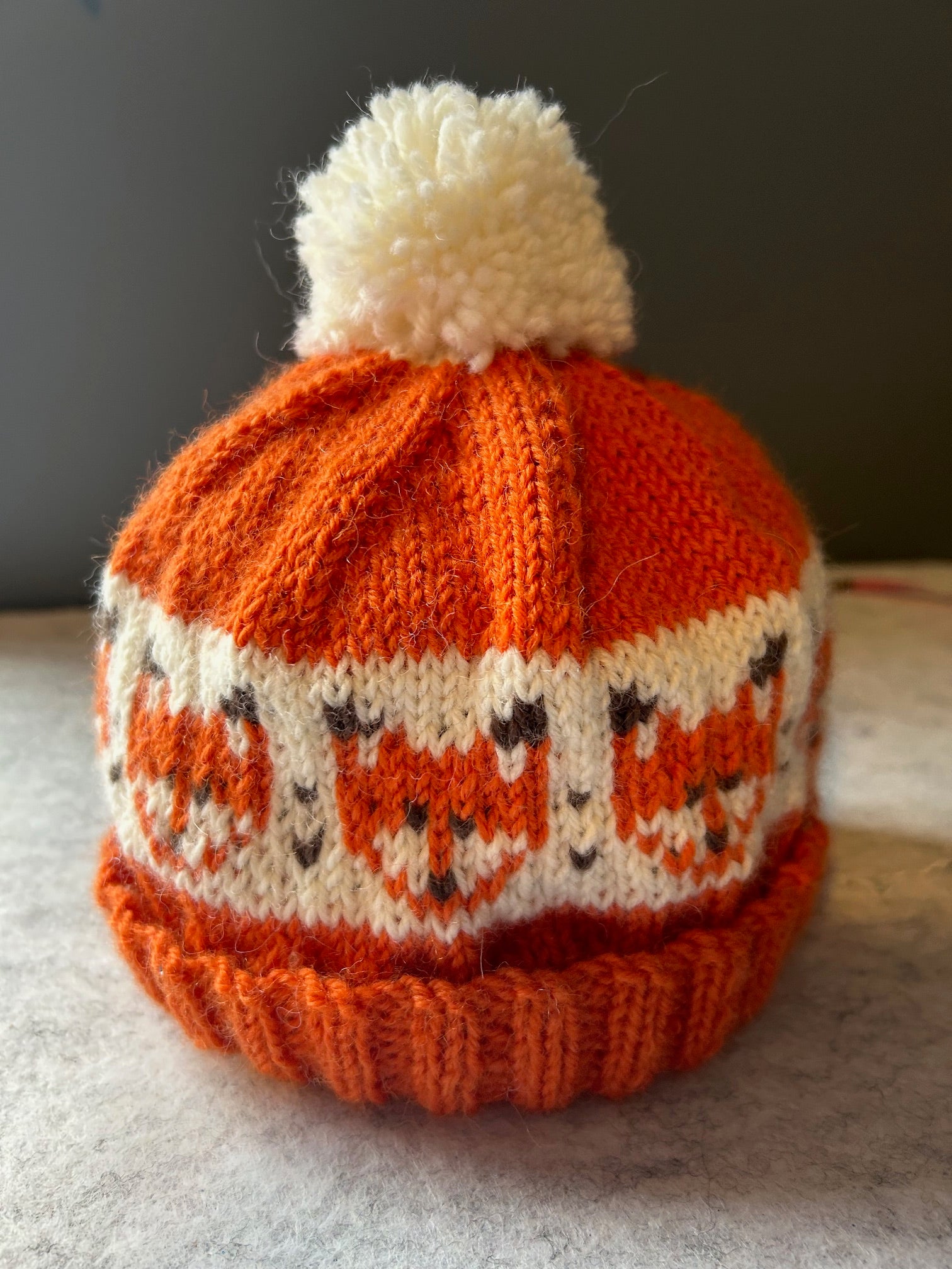 Foxy Beanie Knitting Pattern