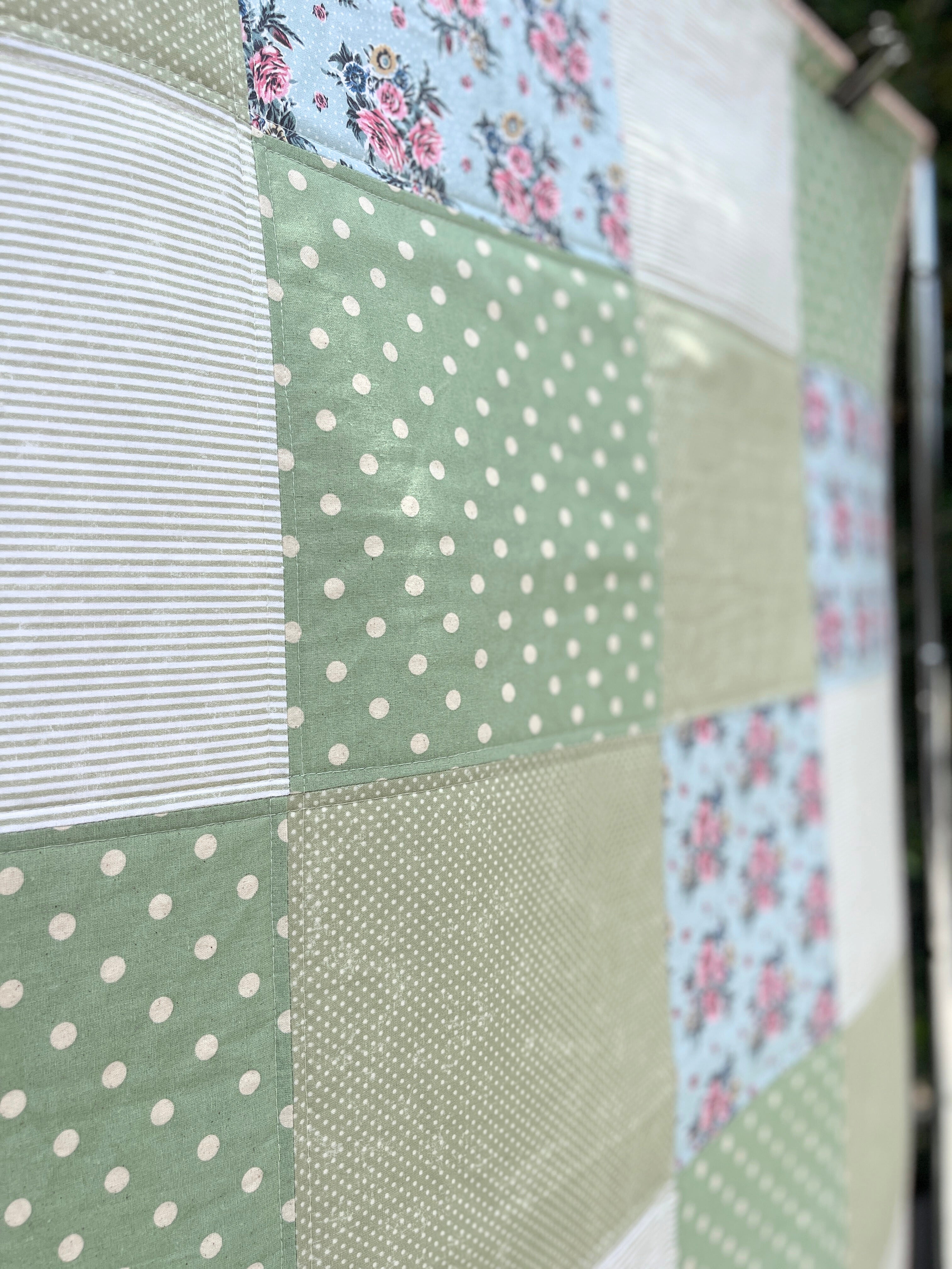 Meadow Dew baby/Lap quilt