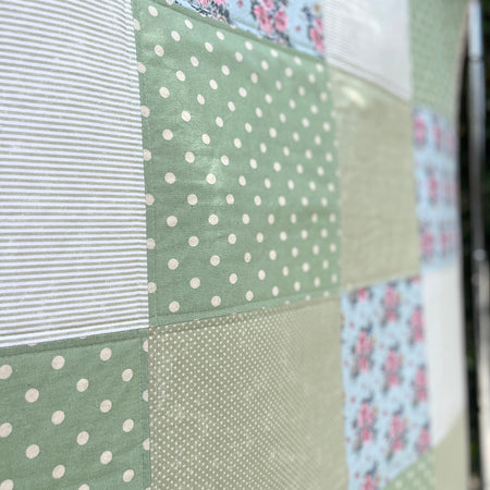 Meadow Dew baby/Lap quilt