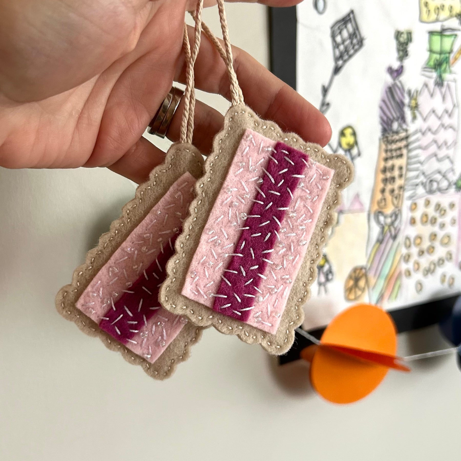 Iced Vovo biscuit Christmas decoration, ornament