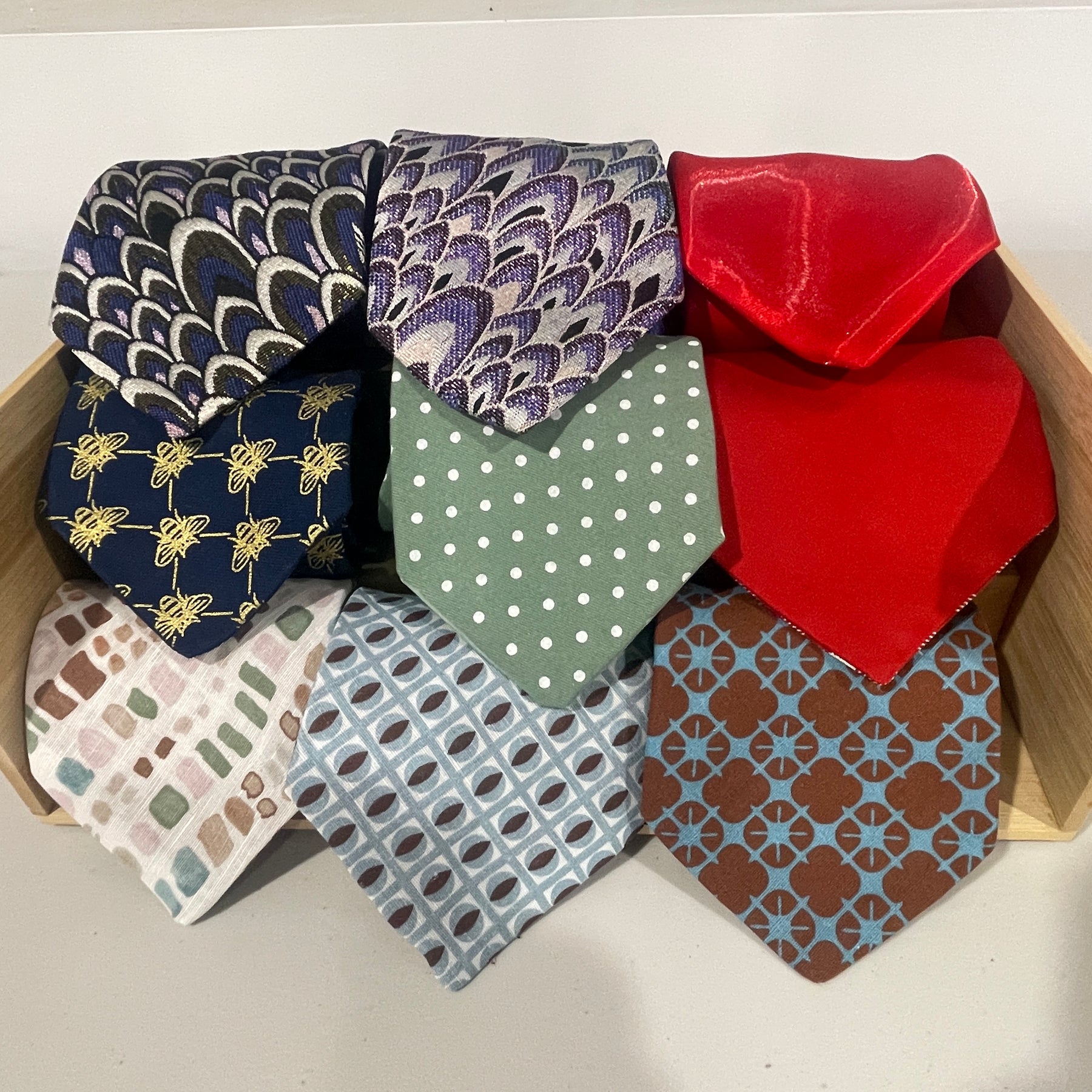Neck Tie - Bumble Bee